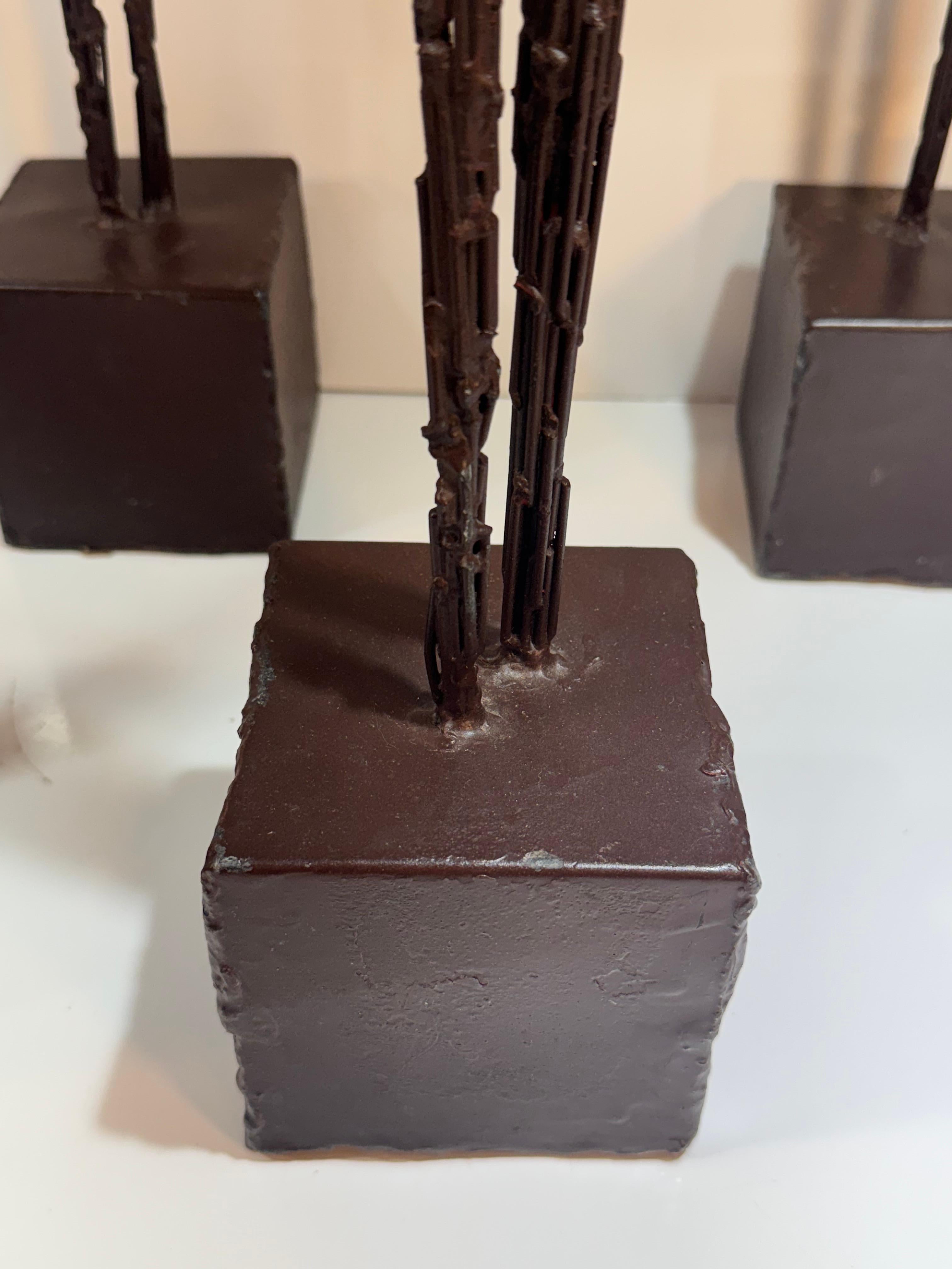 Mid-Century moderno Scultura metallica brutalista maschile e femminile: lotto di 5 pezzi in vendita