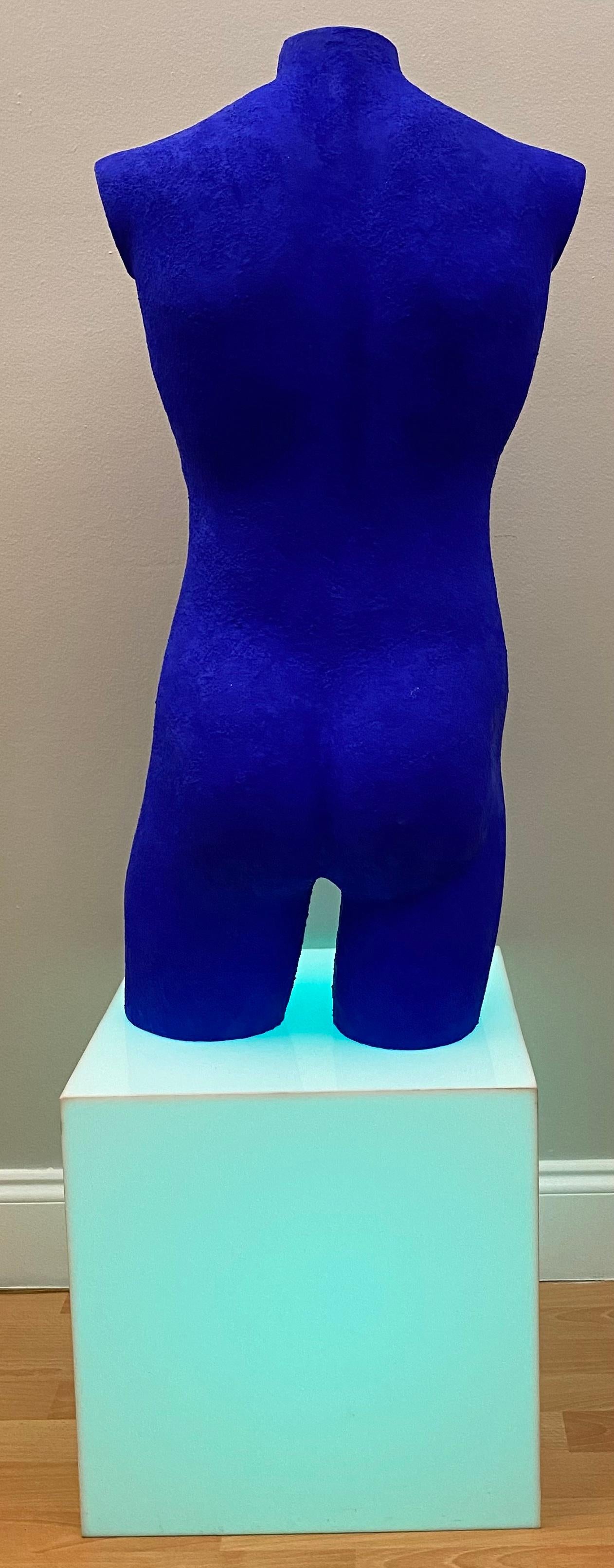 Français Sculpture Homme Nu Torse Bleu  en vente
