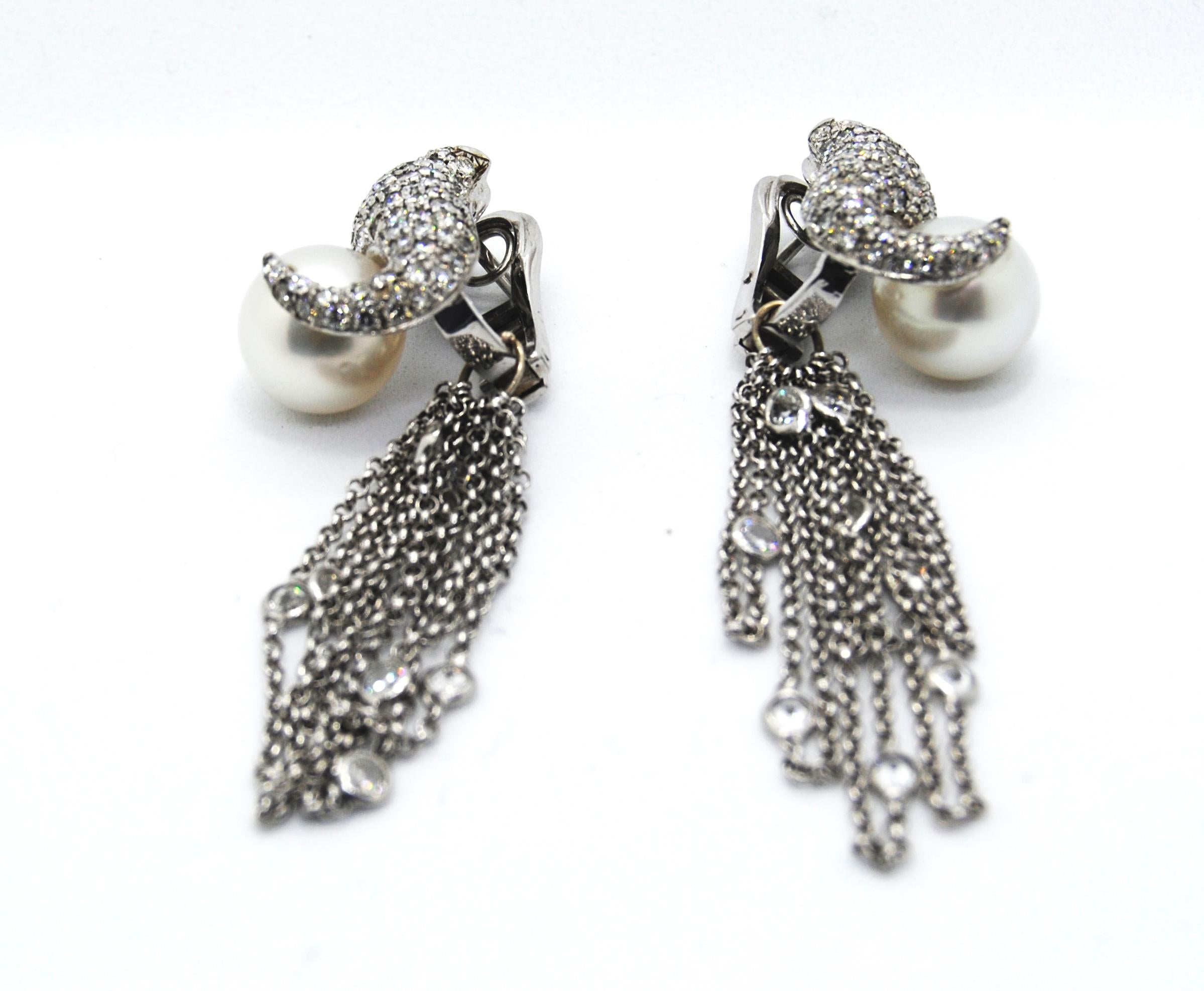 Baroque Maléfica 18 Karat White Gold and Pavé Diamond Earrings