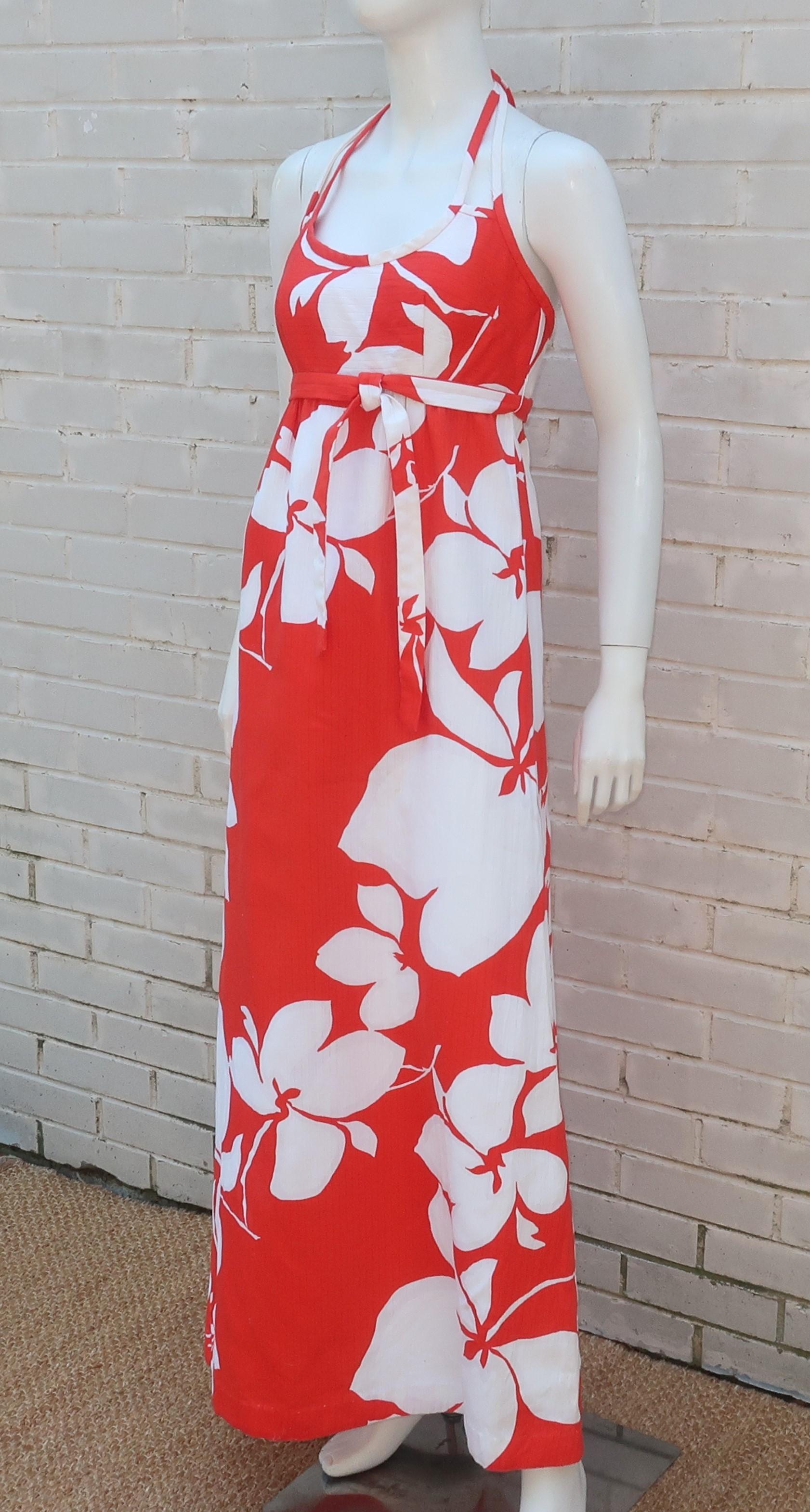 Malia Hawaiian Cotton Halter Tiki Dress, 1960's In Good Condition In Atlanta, GA