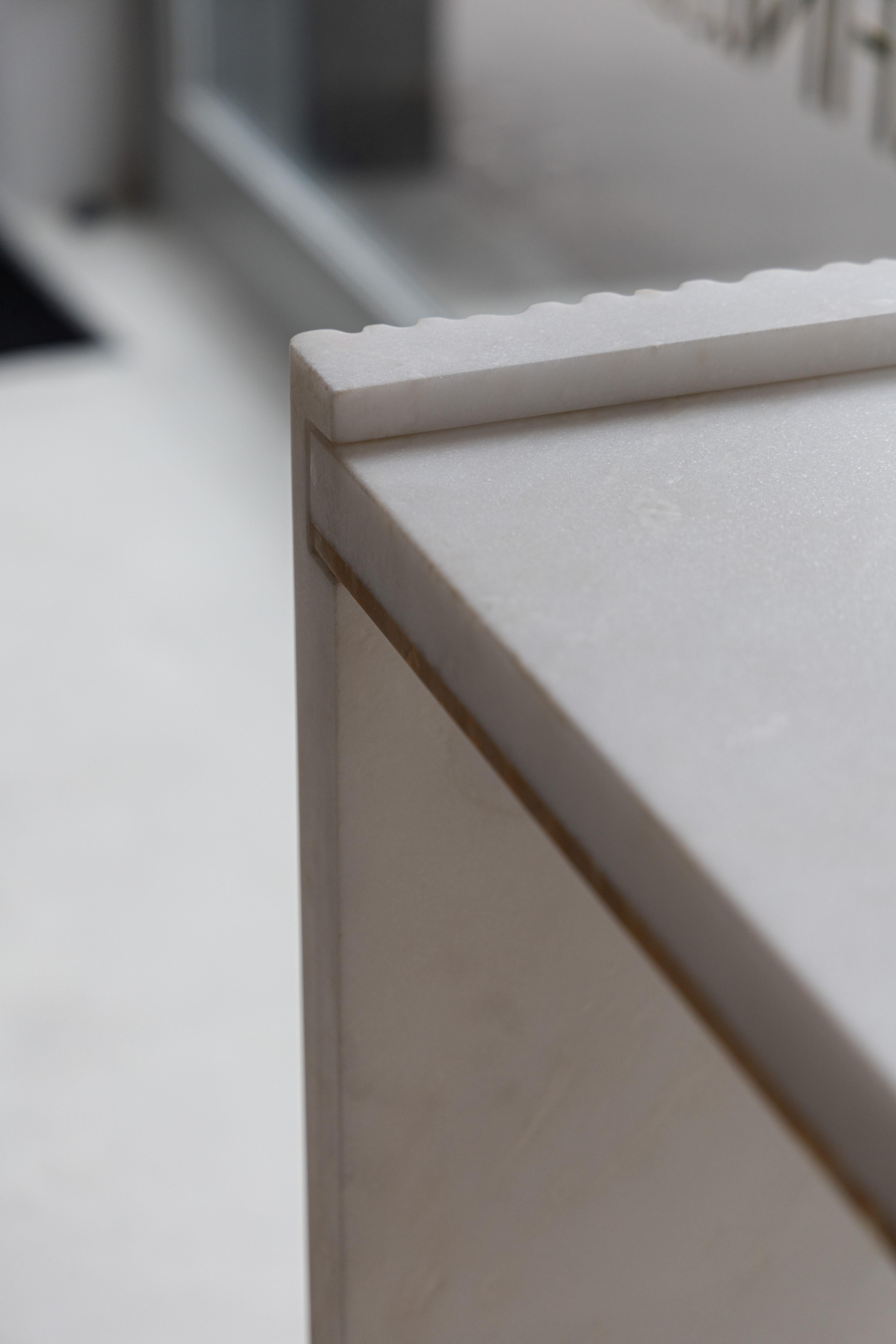 Malibu Marble Console by Serafini In New Condition For Sale In London, GB