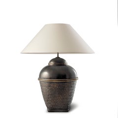 MALLA. Lampe de bureau en laiton vieilli, design Art Déco contemporain fait à la main