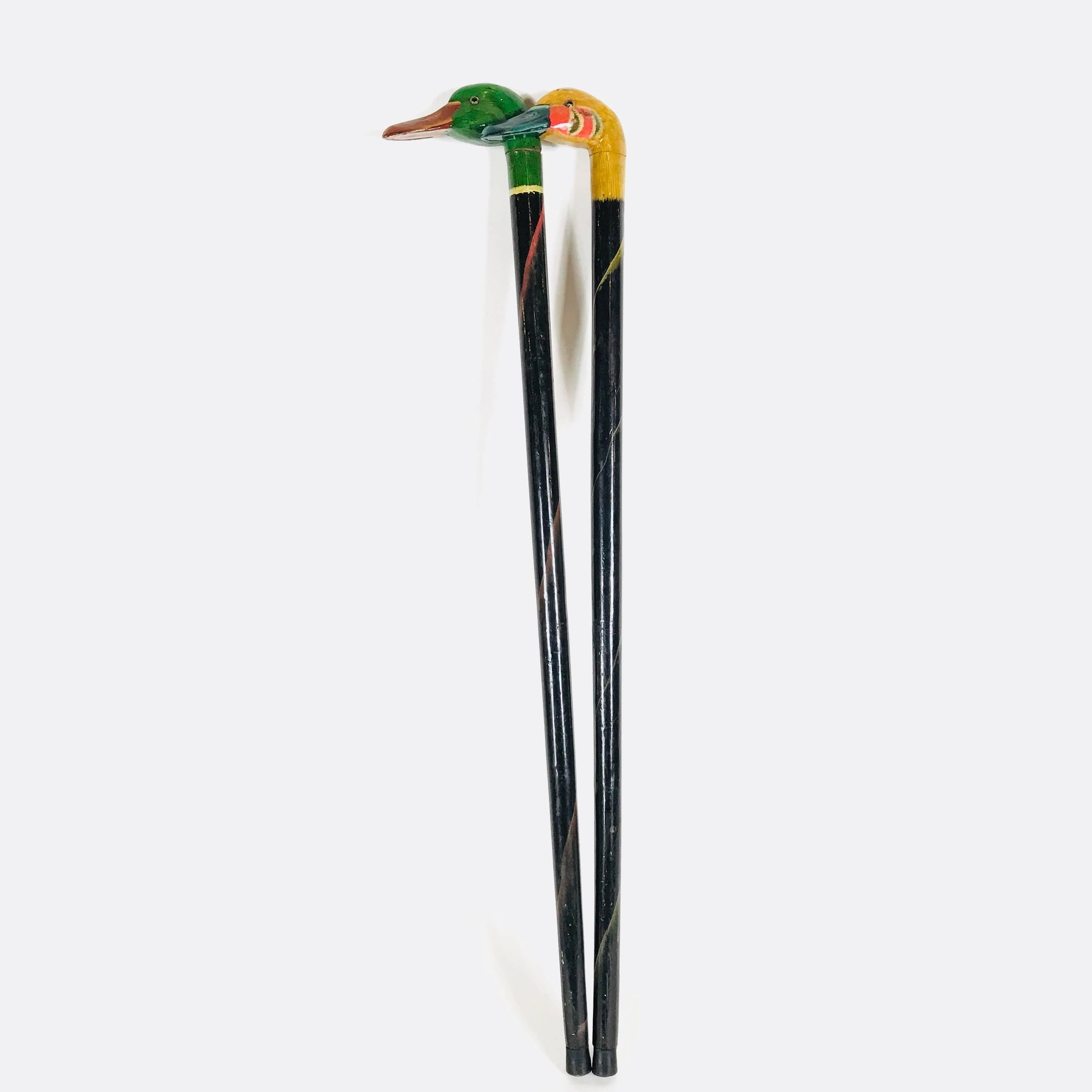 Pair of Mallard Duck Head Hand-Painted Walking Sticks, 1950s, England In Good Condition In Biebergemund, Hessen