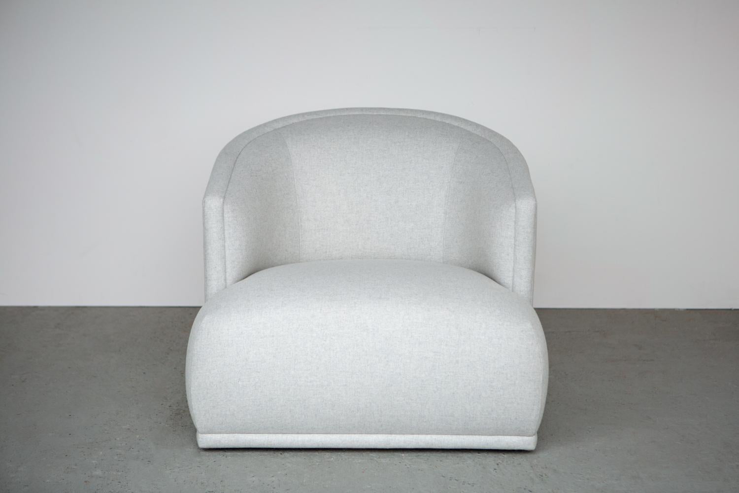 Canadian Mallo Swivel Chair For Sale