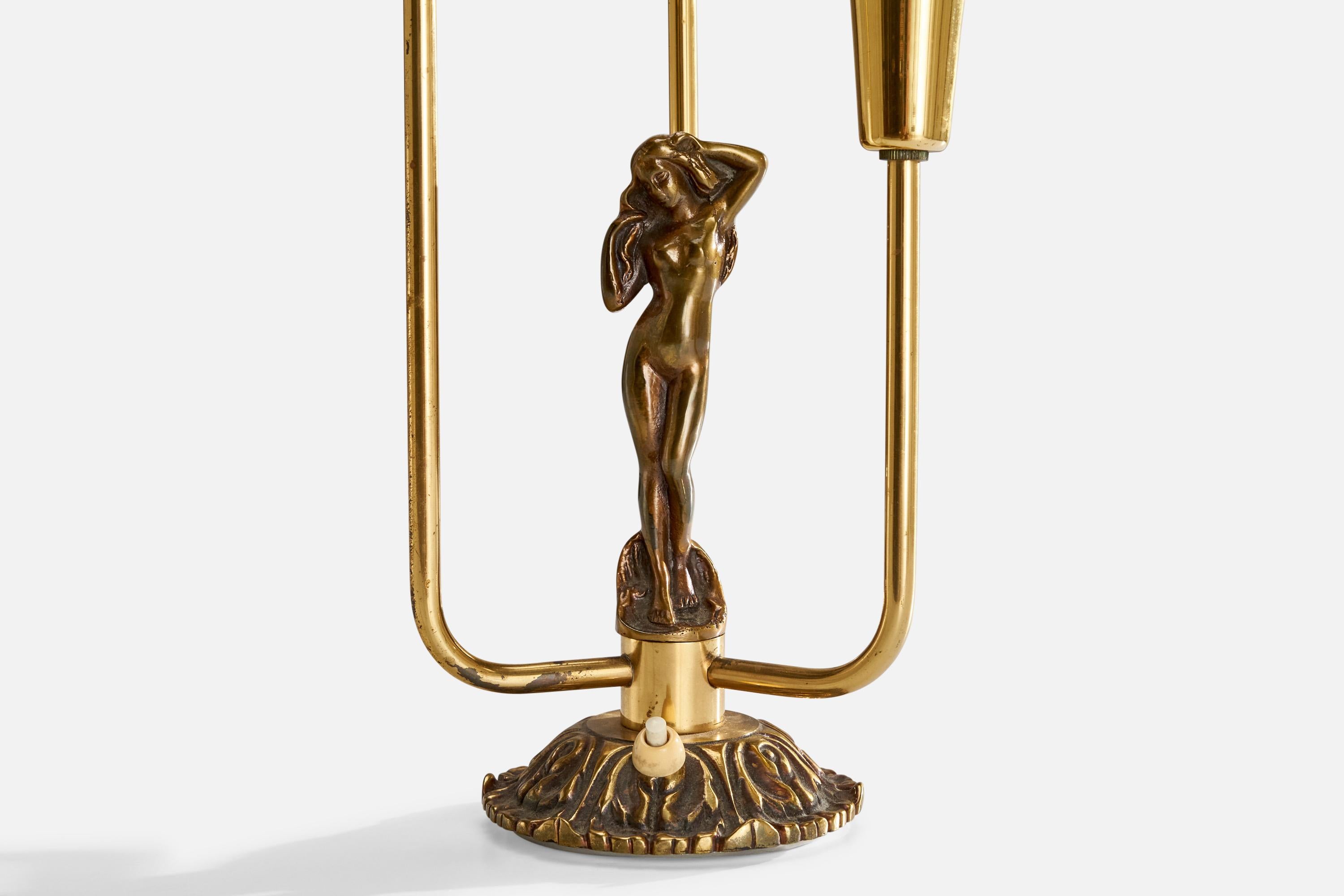 Milieu du XXe siècle Malmö Metallvarufabrik, lampe de table, laiton, tissu, Suède, années 1930 en vente