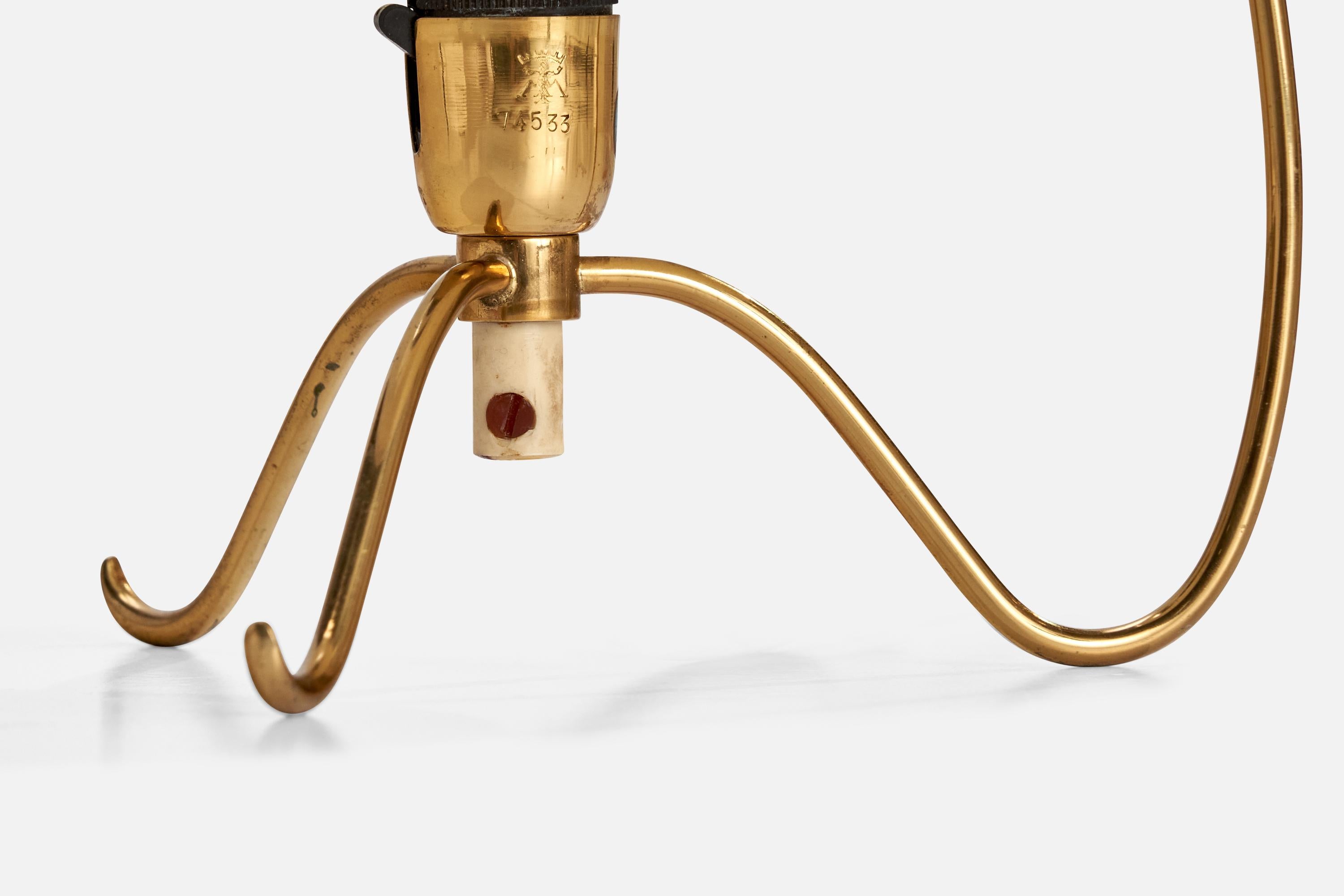 Milieu du XXe siècle Malmö Metallvarufabrik, lampe de table, laiton, tissu, Suède, années 1940 en vente