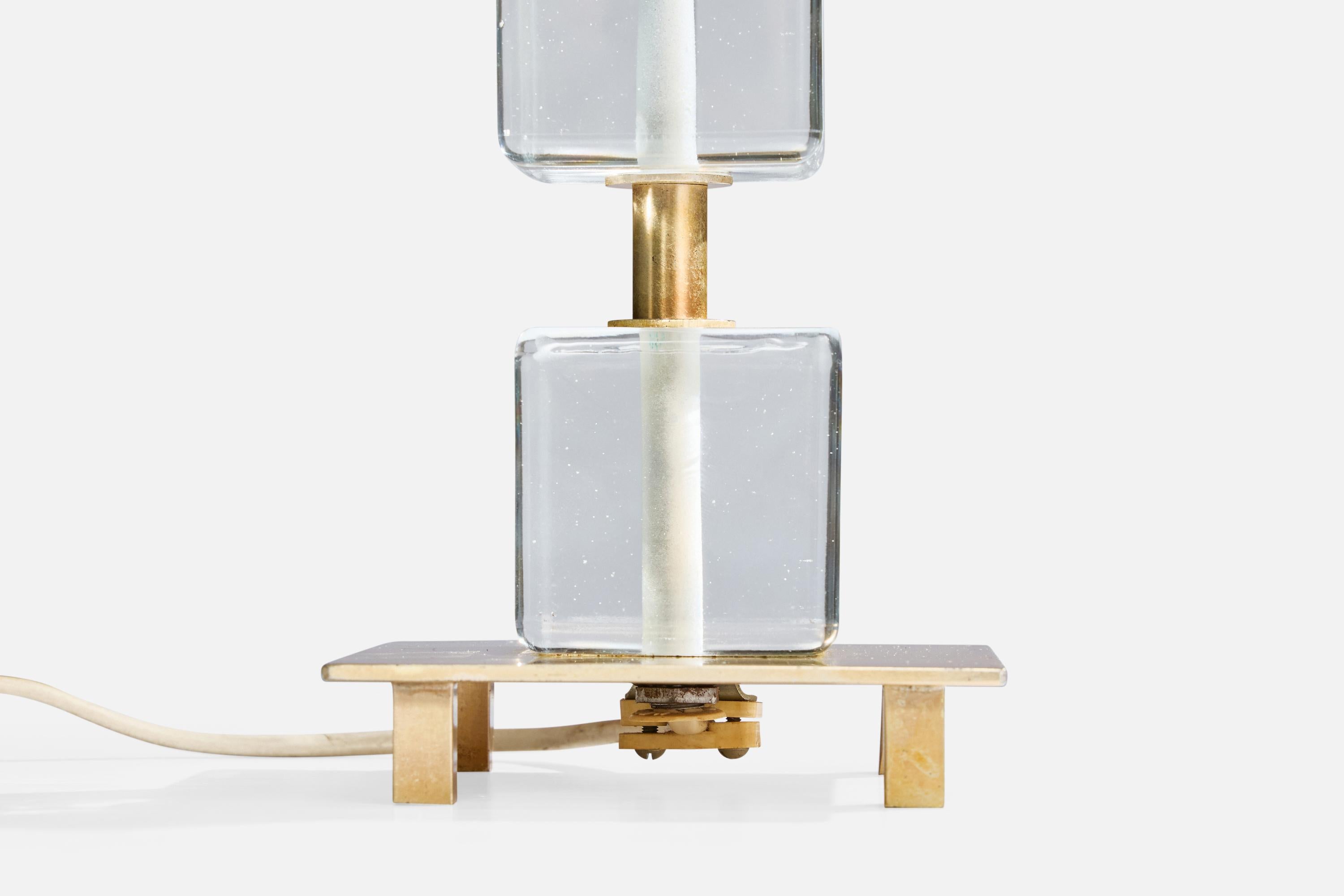 Malmö Metallvarufabrik, lampe de table, verre, laiton, Suède, années 1950 en vente 2