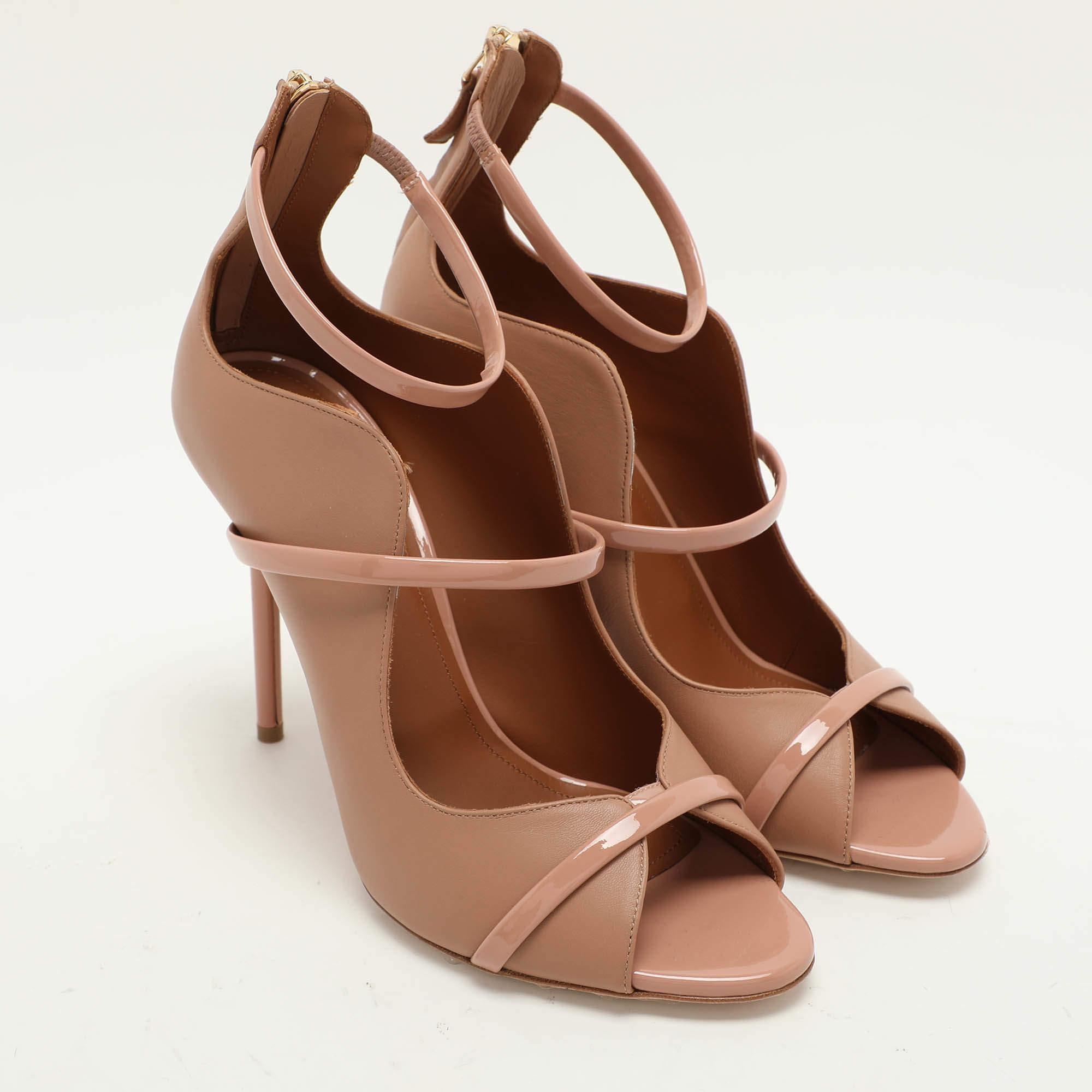 Malone Souliers Sandali con cinturino alla caviglia Mika in pelle beige misura 40 In condizioni Nuovo in vendita a Dubai, Al Qouz 2