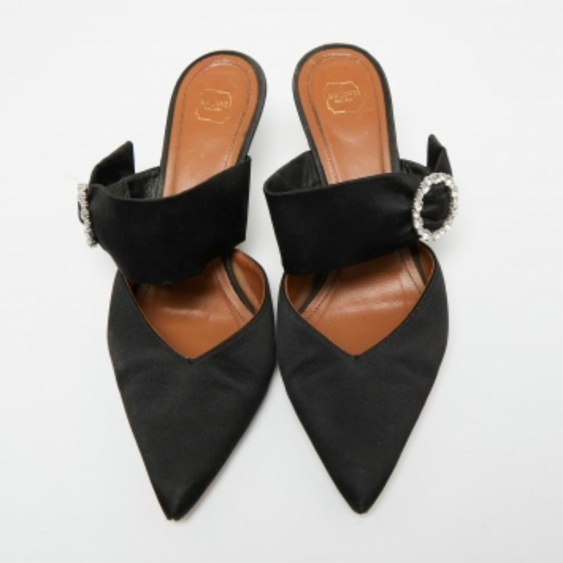 Malone Souliers Sandalias Maite de raso negro con adornos de cristal talla 40 en venta 1