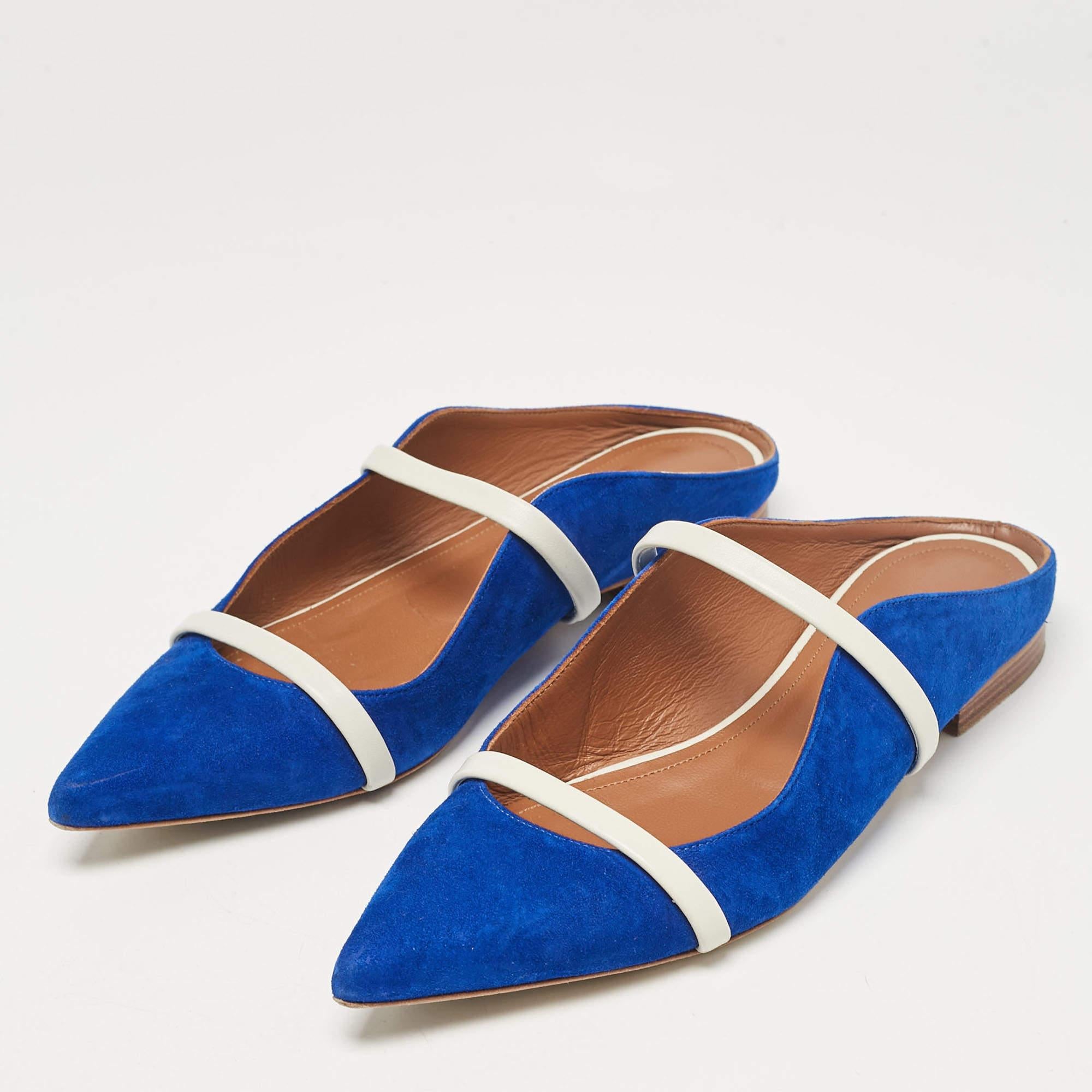 Step into sophistication and comfort with these Malone Souliers mule flats for women. Exquisitely crafted they deliver timeless elegance with everyday ease ensuring a stylish and relaxed stride.