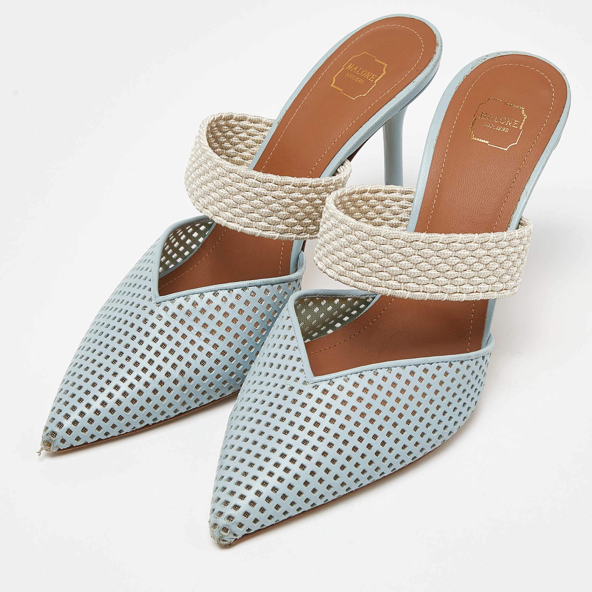A perfect blend of luxury, style, and comfort, these designer mules are made using quality materials and frame your feet in the most elegant way. They can be paired with a host of outfits from your wardrobe. 