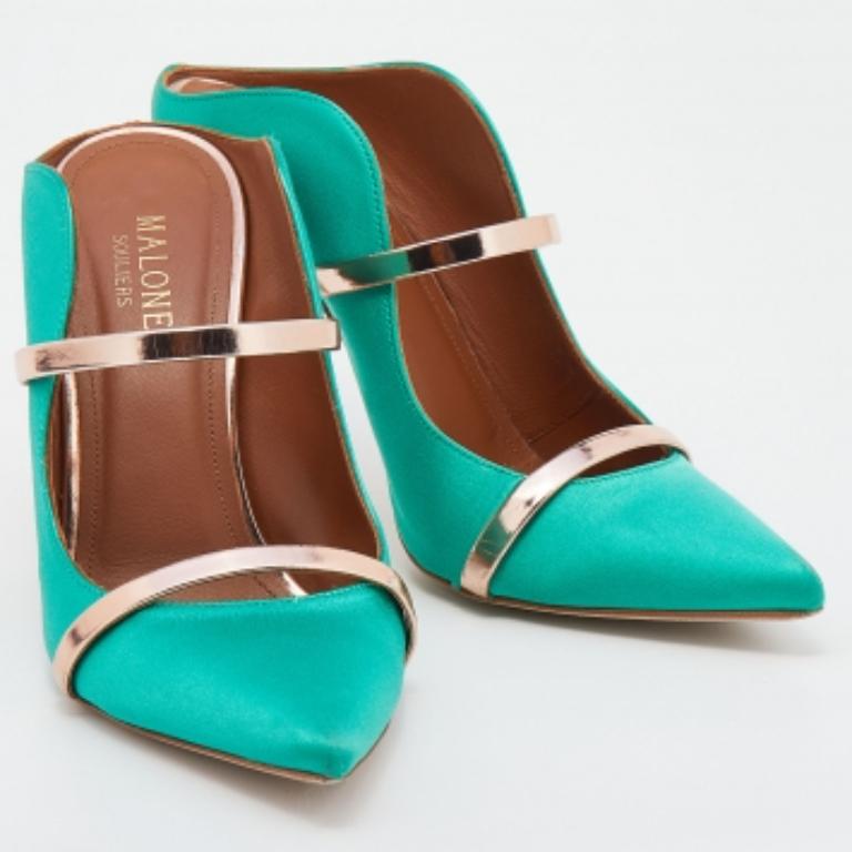 Malone Souliers Mules puntiagudos de piel satinada Maureen verde/oro rosa Talla 37 en venta 1