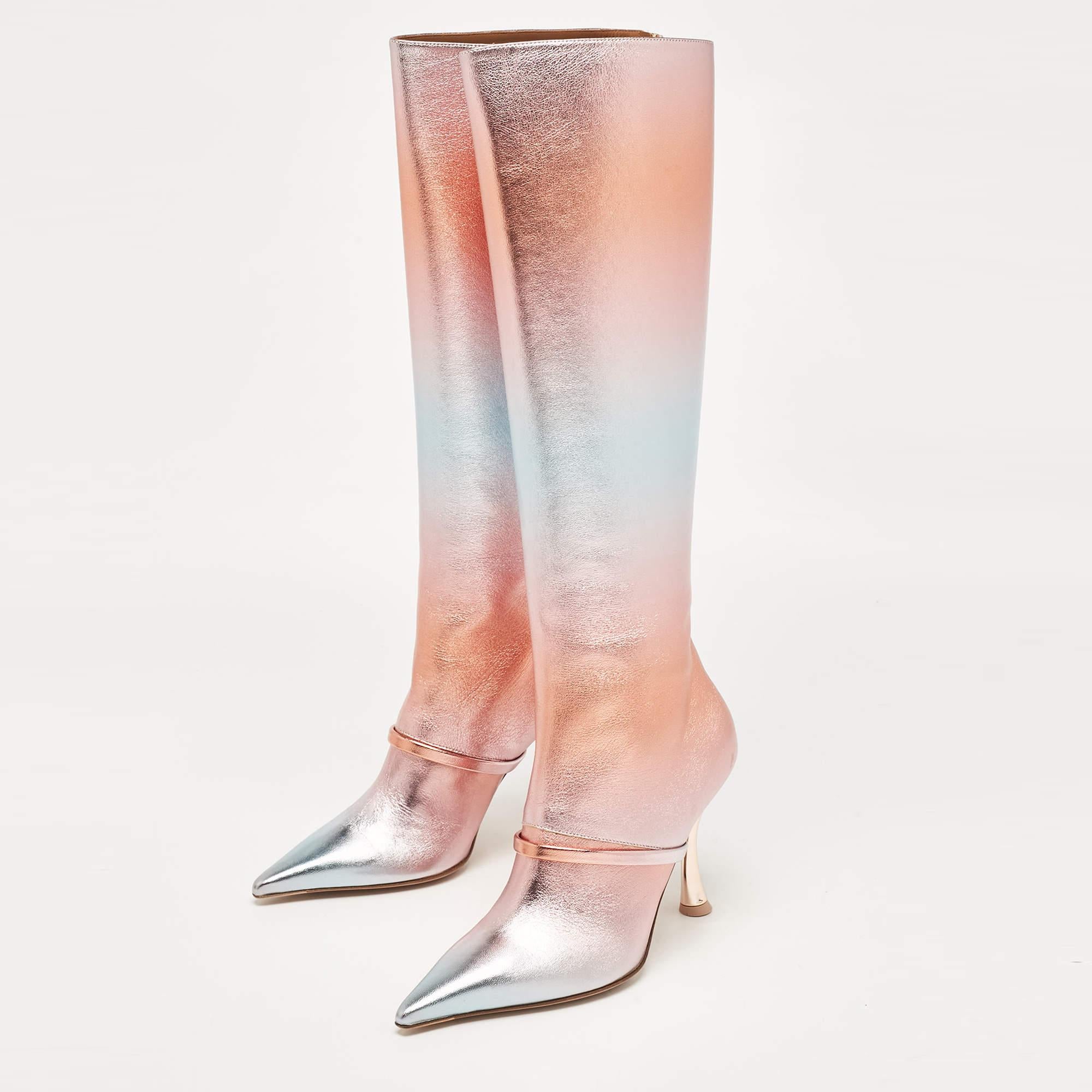 Une paire de bottes classique est indispensable à toute collection et lorsque le modèle est signé Malone Souliers, il est certain d'ajouter une touche de luxe à votre garde-robe. Ceux-ci ne manqueront pas de faire des heureux
