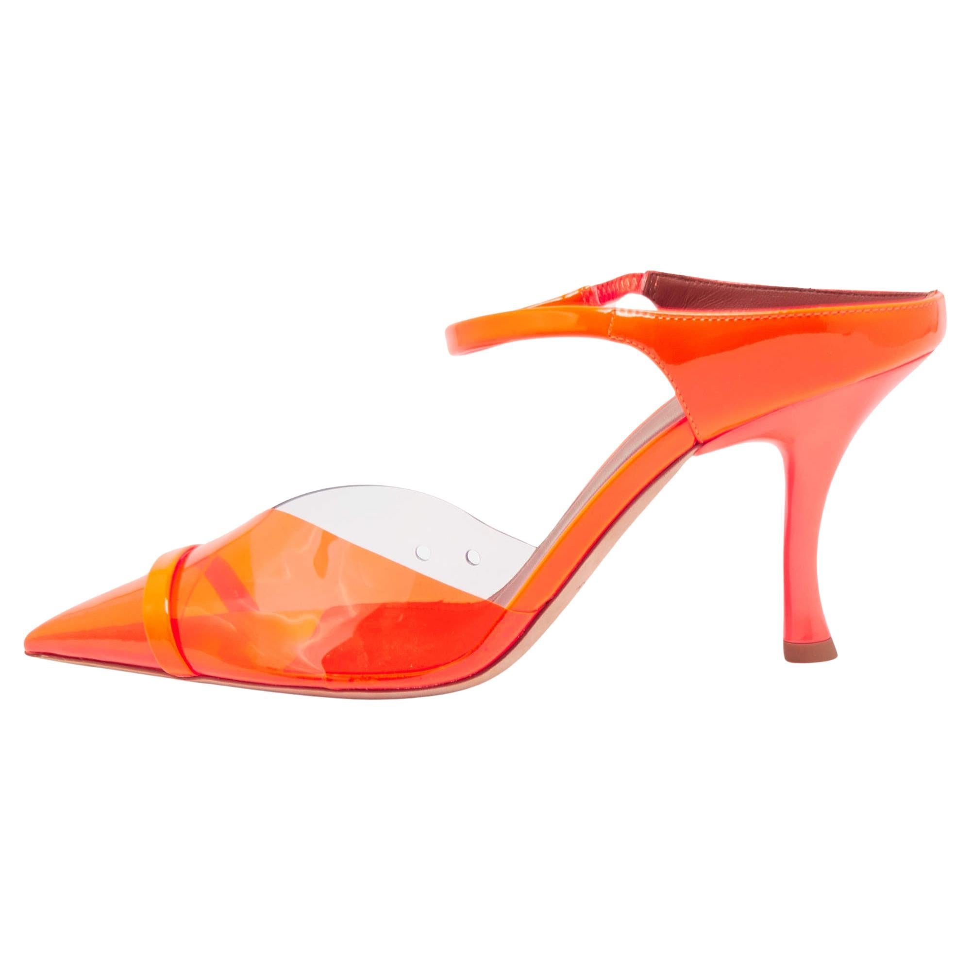 Malone Souliers Lona Pantoletten aus PVC und Lackleder in Neon Orange, Größe 39,5