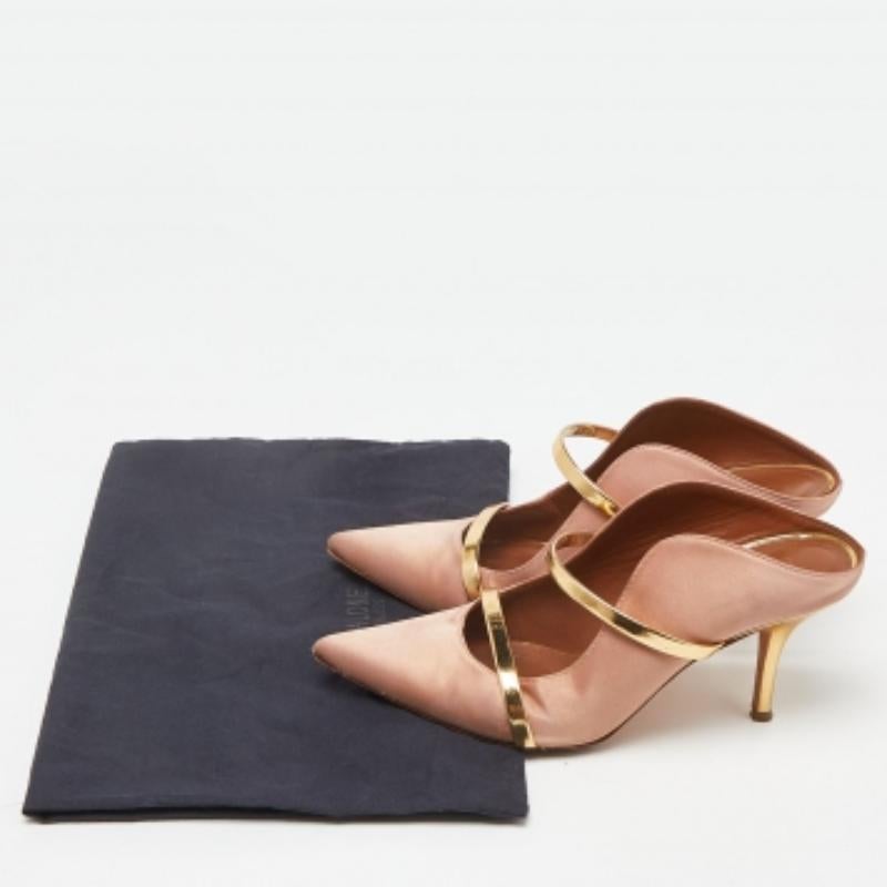 Malone Souliers Pfirsichfarbene Maureen Pantoletten aus Satin und Leder Größe 37 im Angebot 4