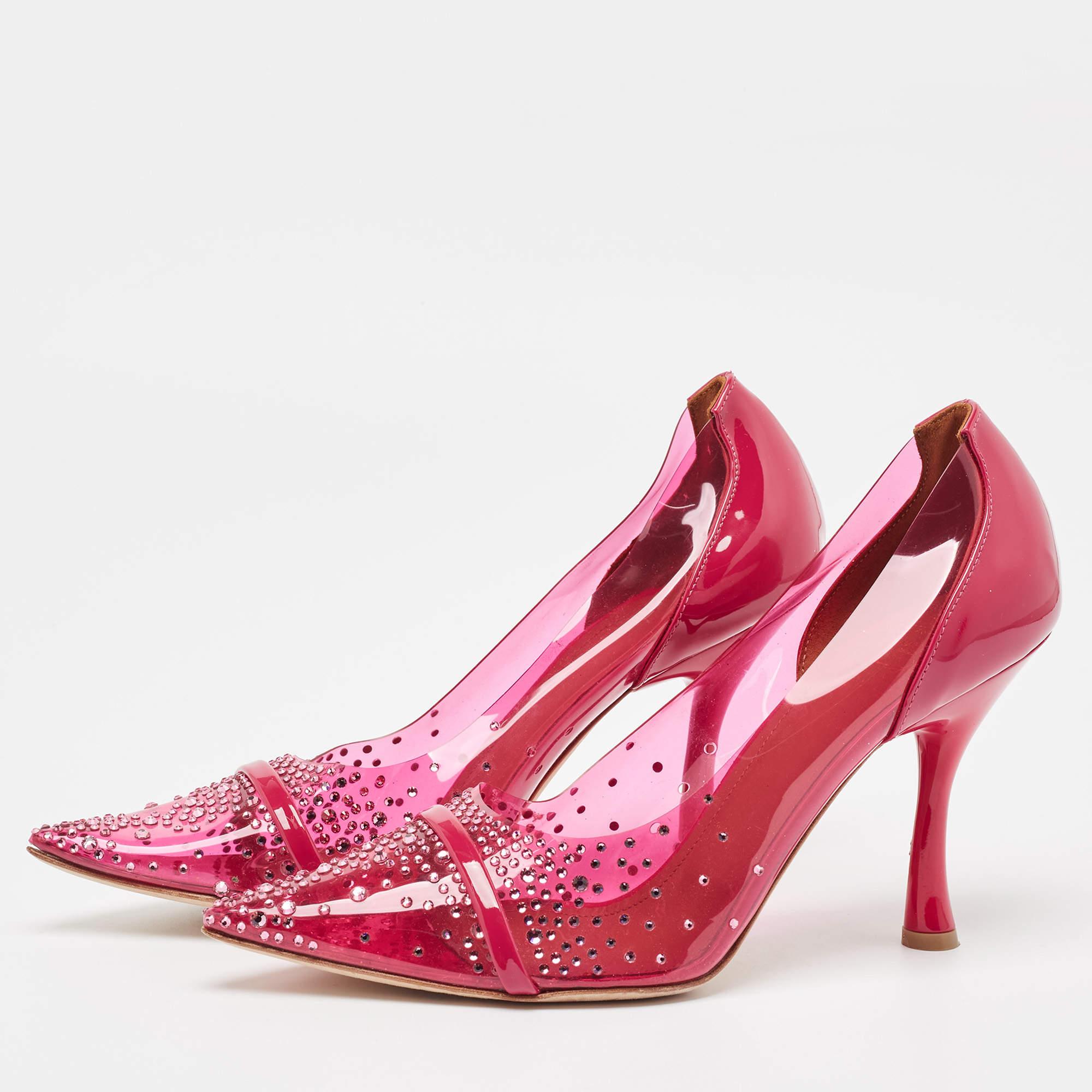 Make a chic style statement with these designer pumps. They showcase sturdy heels and durable soles perfect for your fashionable outings