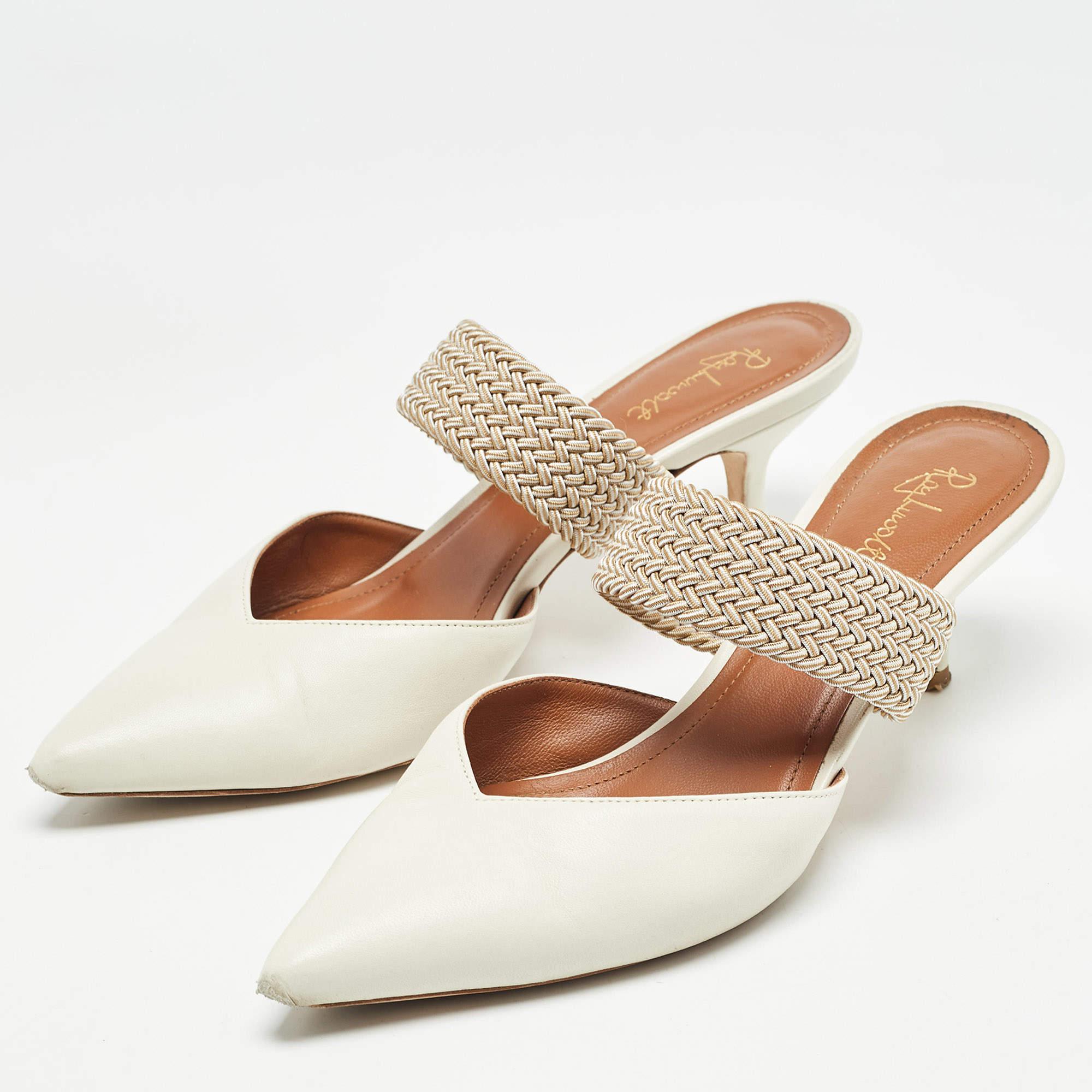 Perfekt genäht und verarbeitet, um ein elegantes Aussehen und eine gute Passform zu gewährleisten, sind diese Malone Souliers Schuhe ein Kauf, den Sie gerne zur Schau stellen werden. Sie sehen toll an den Füßen aus.