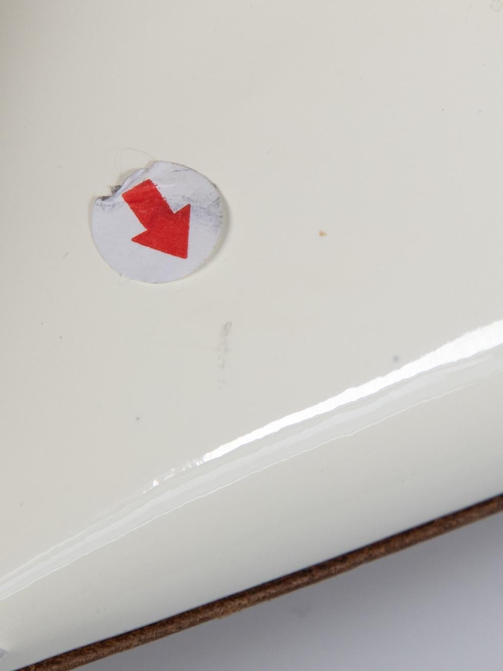 Malone Souliers Tacchi a spillo in vernice bianca Taglia IT 42 in vendita 1