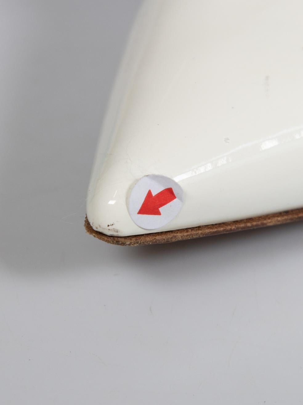 Malone Souliers Tacchi a spillo in vernice bianca Taglia IT 42 in vendita 4