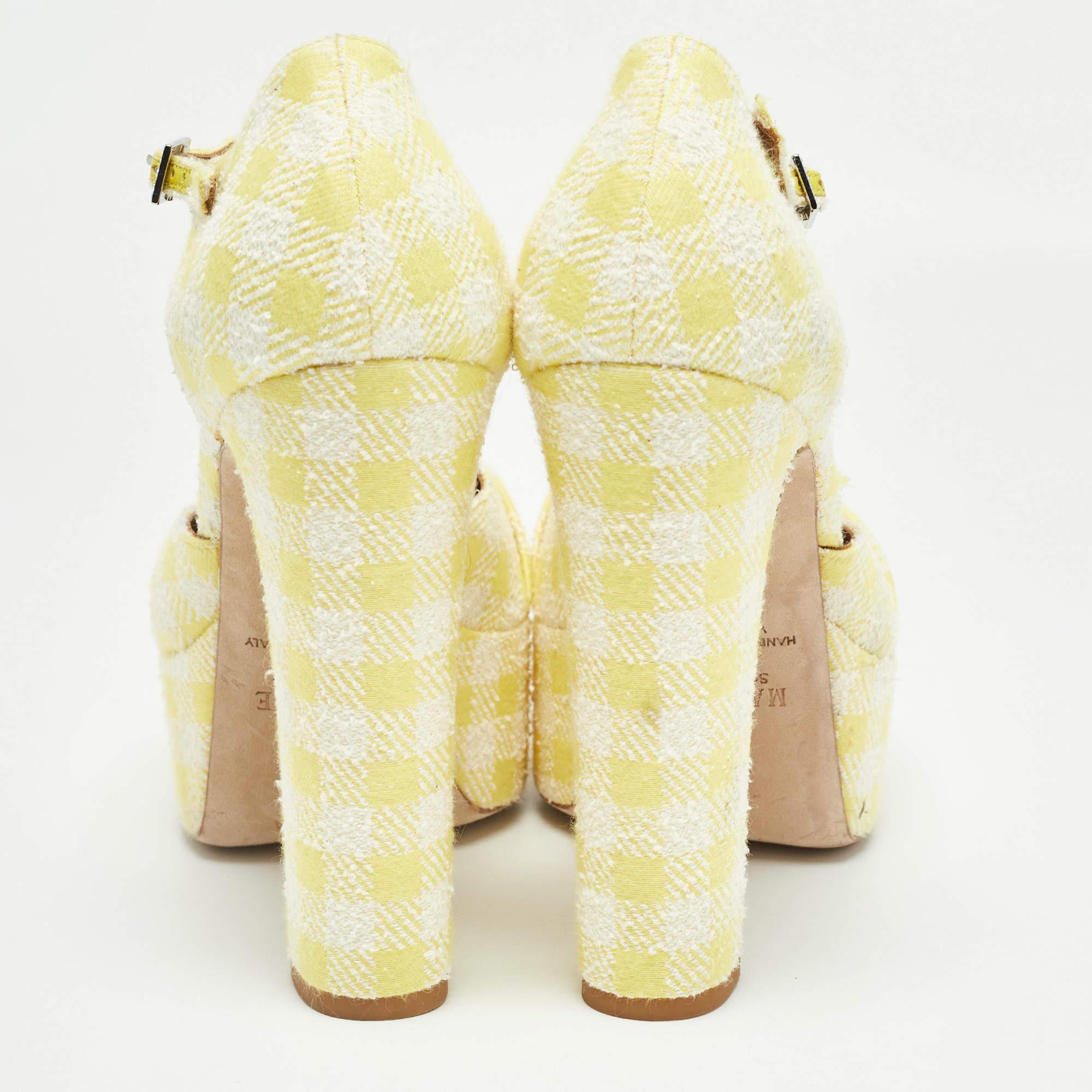 Donna Malone Souliers Sandali con cinturino alla caviglia impreziositi da cristalli in tessuto giallo taglia 40 in vendita