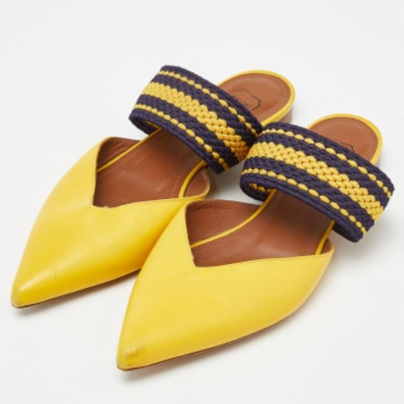 Malone Souliers Mules plates Maisie en cuir et tissu jaune taille 37 en vente 4