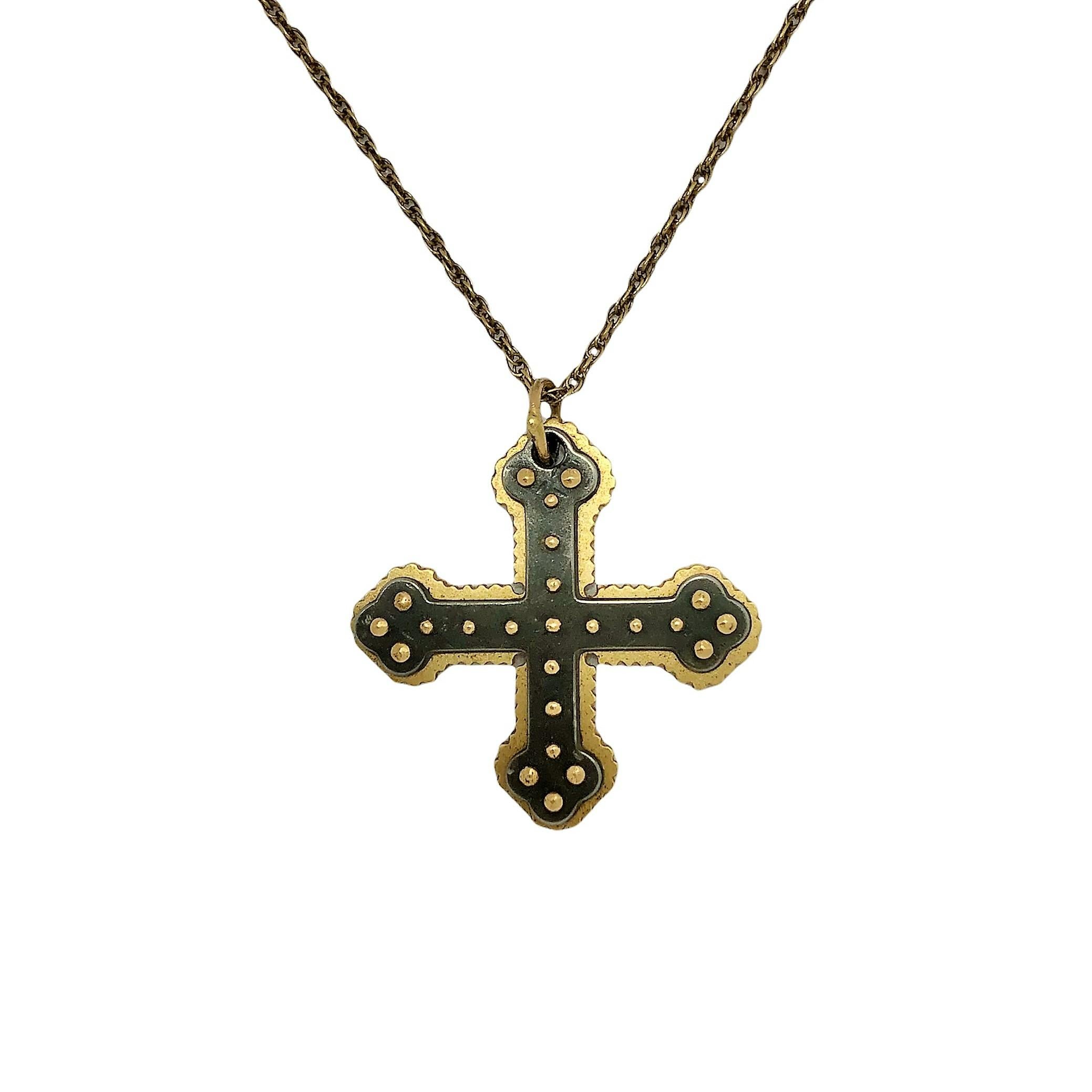 Maltese Cross in 14K Yellow and Oxidized Gold on Gold Light Weight Chain In Good Condition In Palm Beach, FL