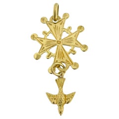 Croix de Malte avec colombe en or jaune 18 carats