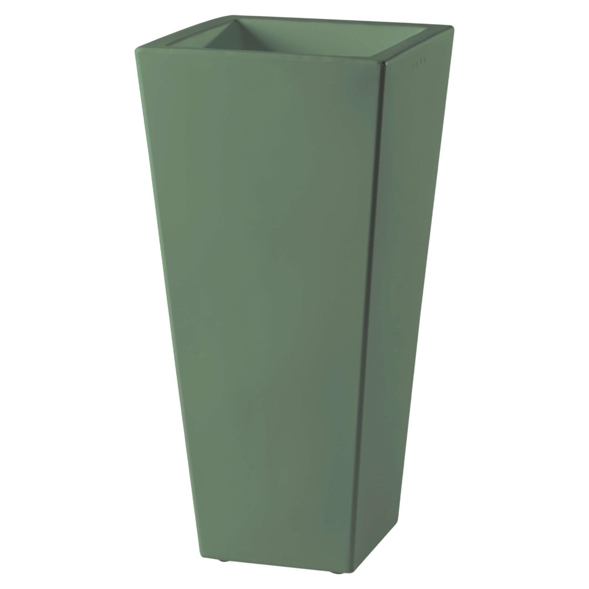 Malva Green 44 Y Pot by SLIDE Studio