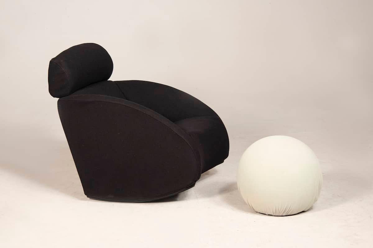 Mama Baleri Italia Black Rocking Armchair and White Spherical Pouf For Sale 4
