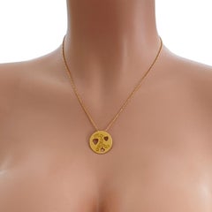 French Mint Museum 18K Maman Amour Pendant necklace