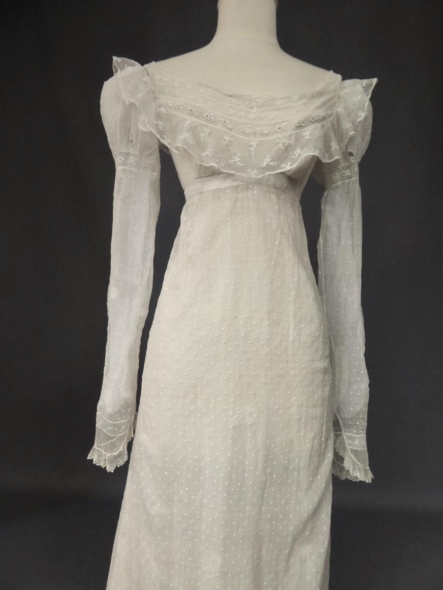 Mameluck Dress in Muslin and Embroidered Veil - First French Empire Circa 1810 4