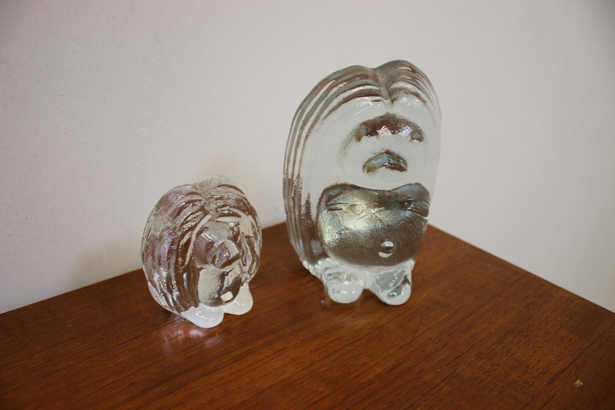 Man and Woman Danish Trolls Made of Solid Pressed Glass

Beautiful sculpture set made of pressed glass.

A large and small troll from Scandinavia. Nice for decoration in the home. Sustainable: environmentally conscious By supplementing your interior