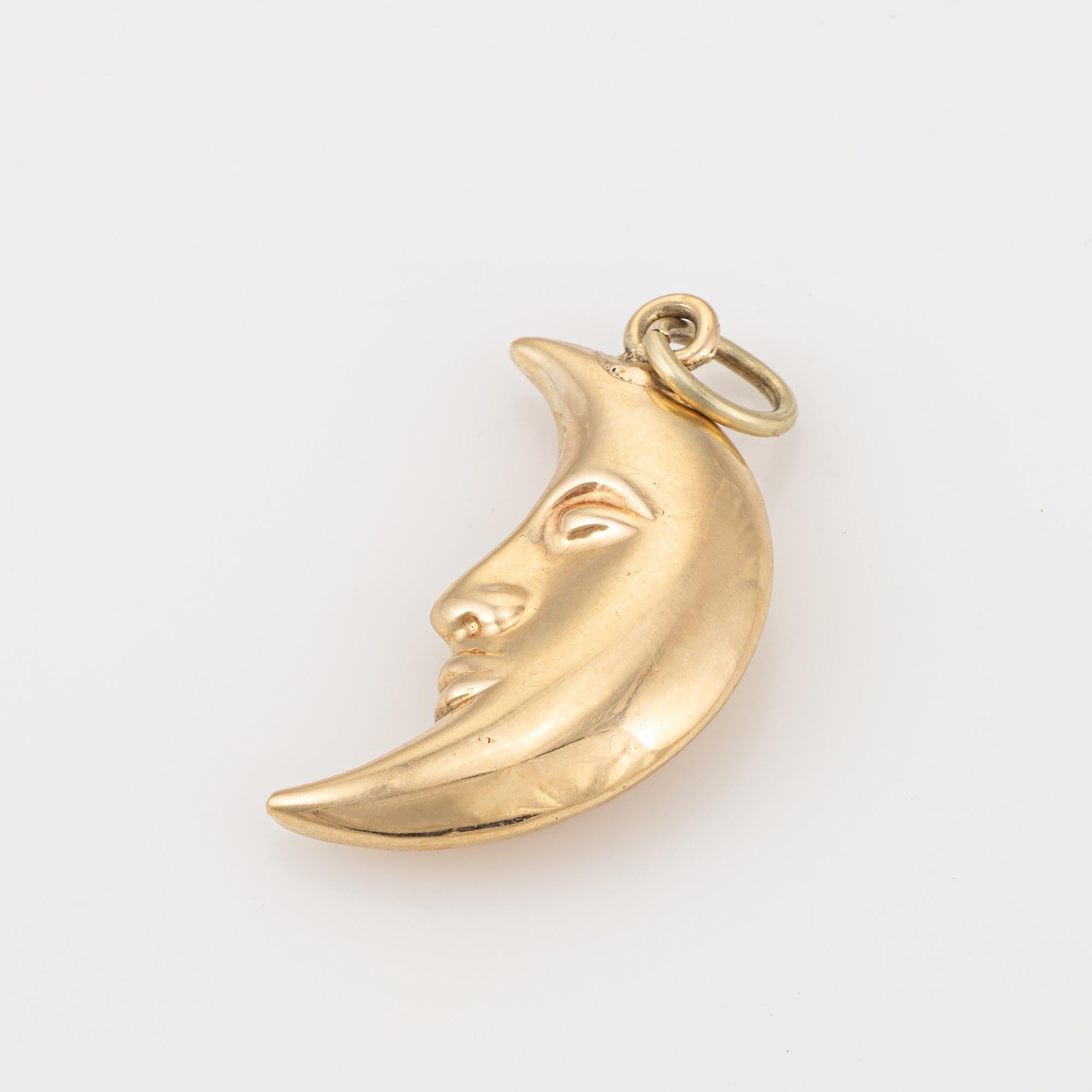 Moderne Pendentif vintage Celestial Fine Jewelry en or jaune 14 carats « Man in the Moon Charm » en vente