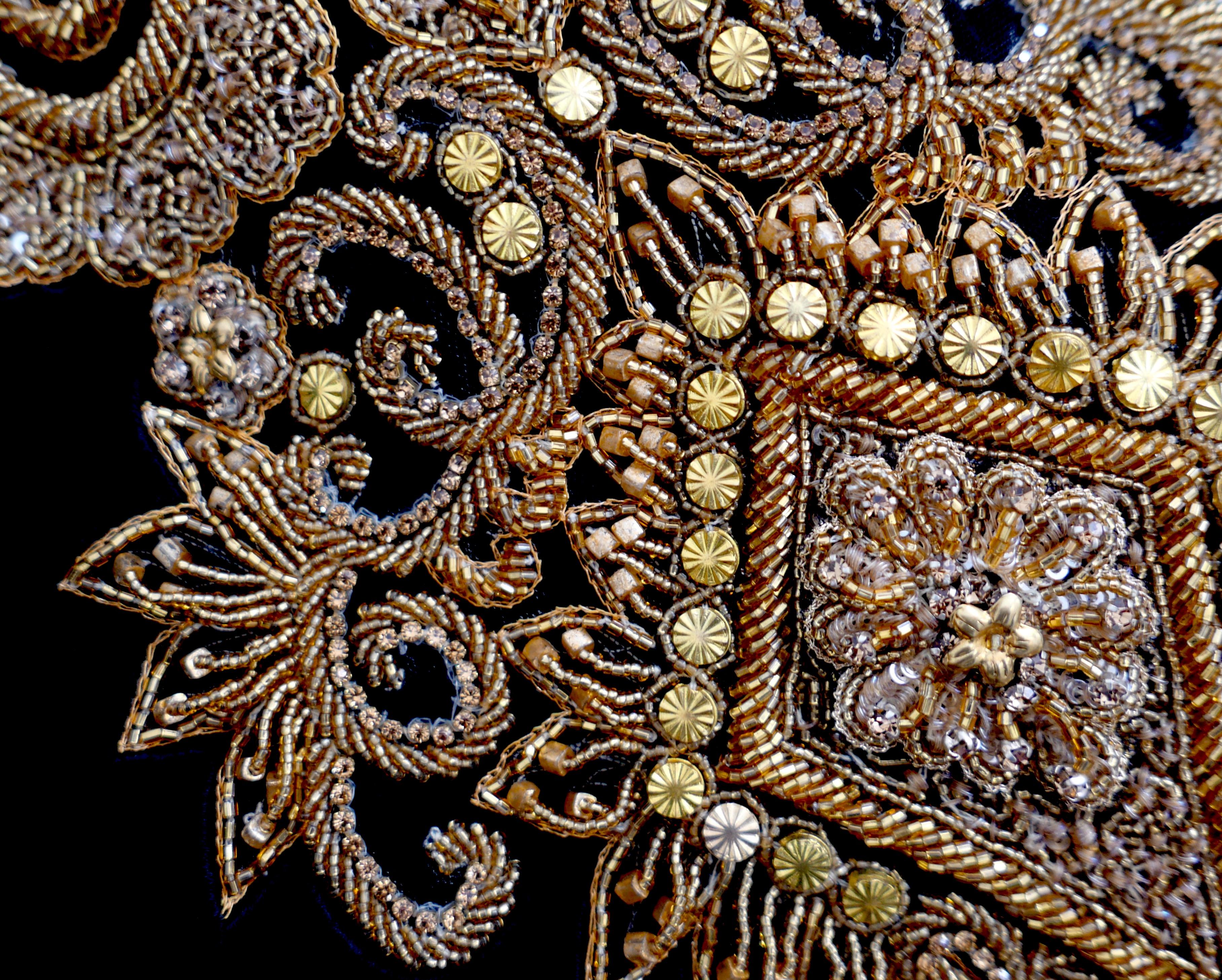 Man Lou Lan Gold Embellished Black Crepe QiPa Cheongsam Dress In New Condition For Sale In London, GB
