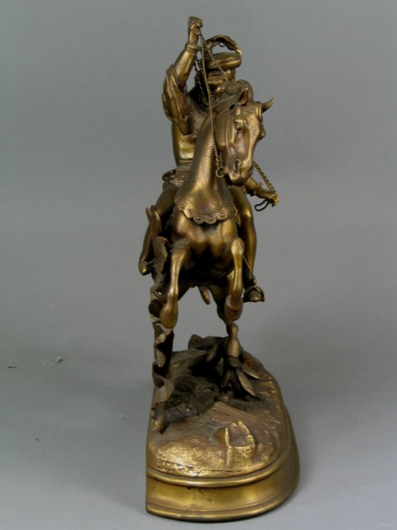 Mann auf Pferd Skulptur im Zustand „Hervorragend“ im Angebot in Douglas Manor, NY