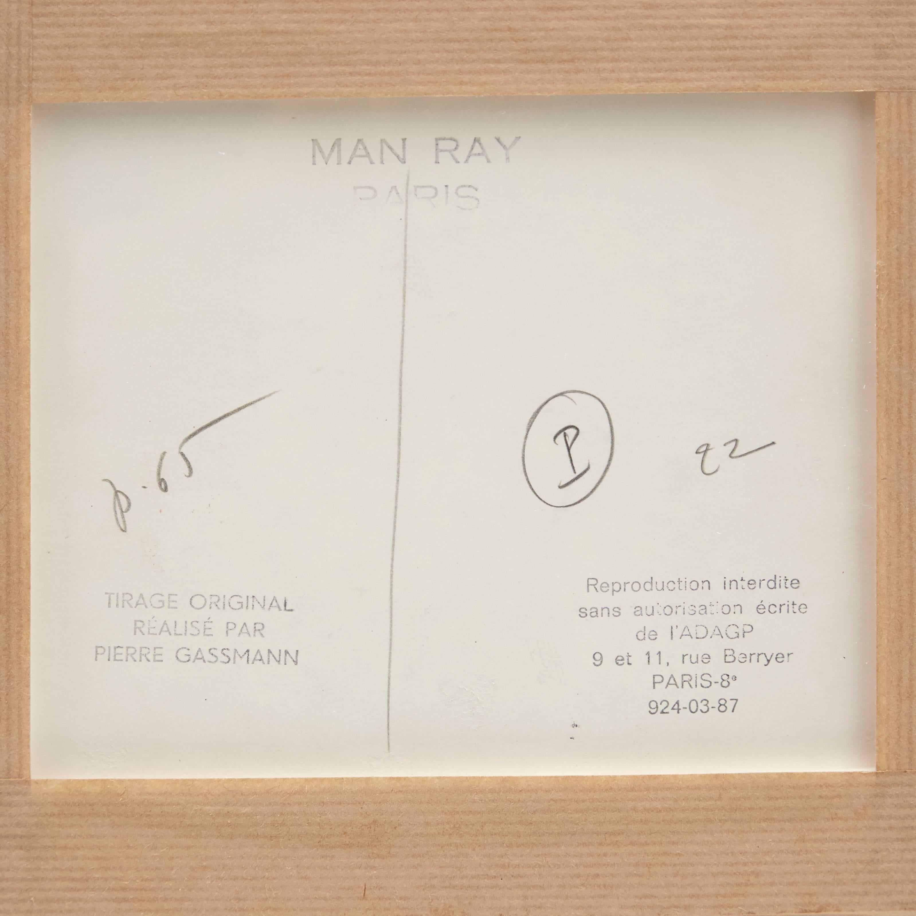 Papier Man Ray - Photographie de portrait en noir et blanc d'Andr Breton en vente