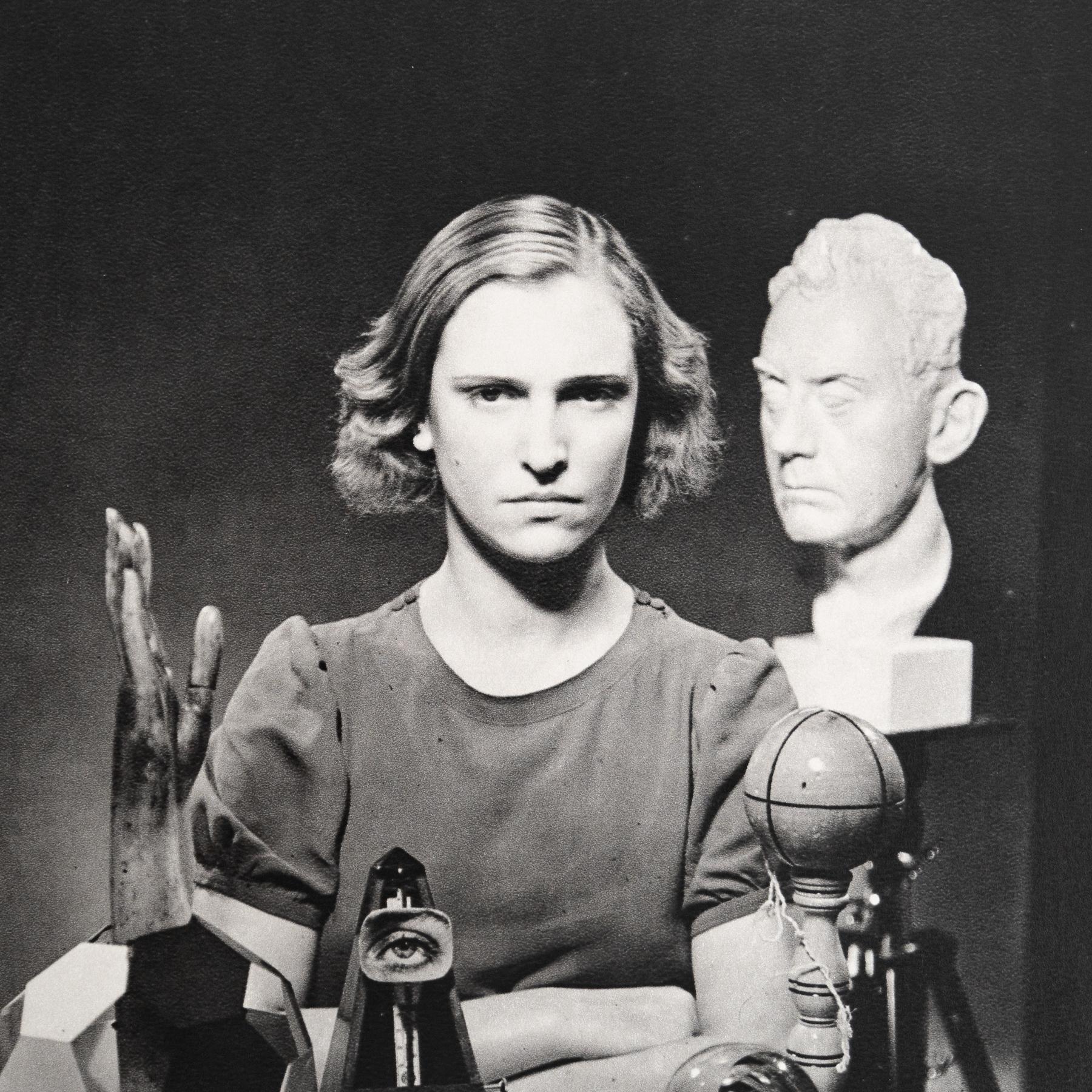 Man Ray Fotografía en blanco y negro enmarcada - Edición limitada Italiano en venta