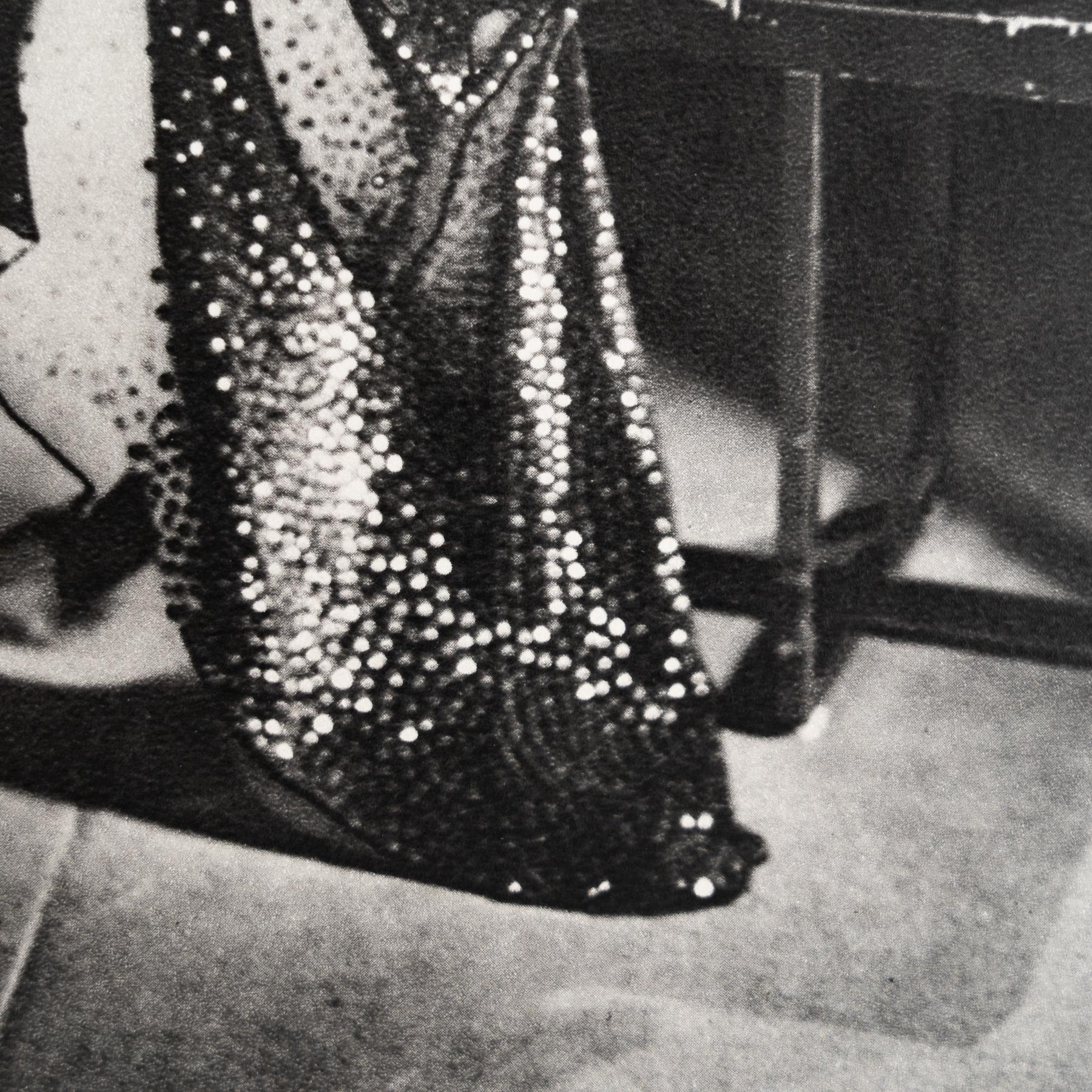 Man Ray Fotografía en blanco y negro enmarcada - Edición limitada finales del siglo XX en venta