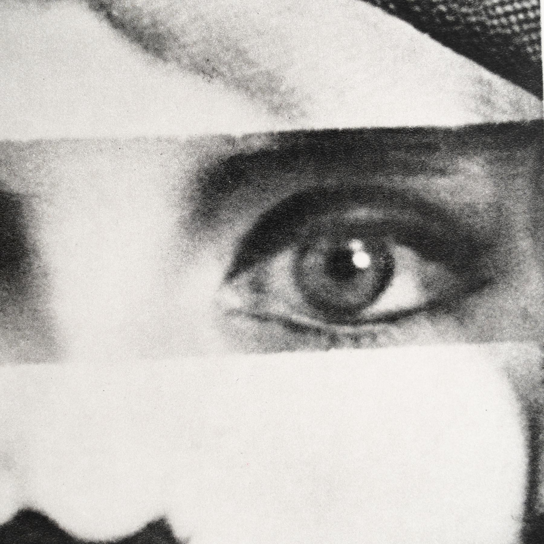 Man Ray Fotografía en blanco y negro enmarcada - Edición limitada Papel