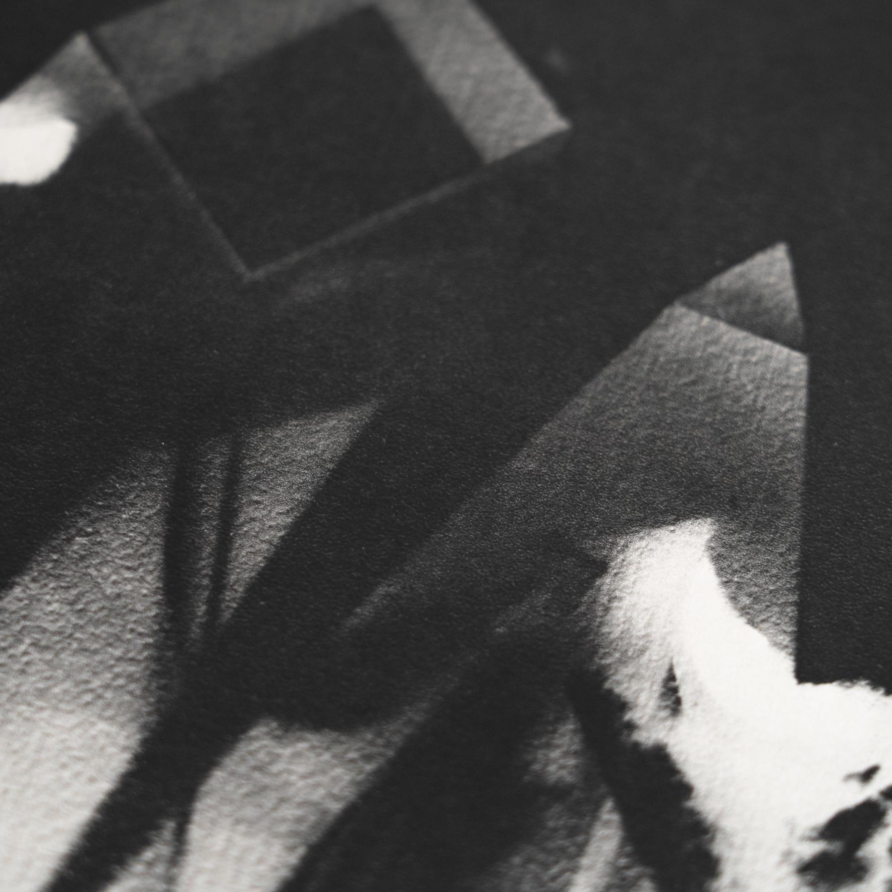 Rayógrafo Man Ray enmarcado en blanco y negro - Heliograbado de edición limitada Papel en venta