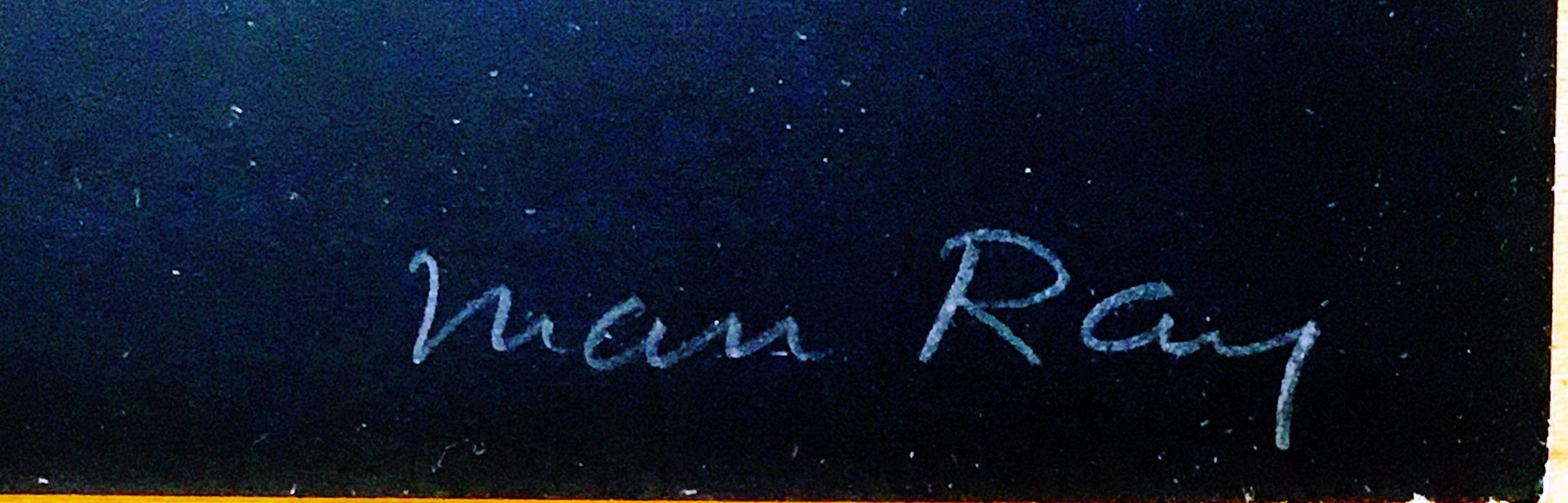 Man Ray
Alphabet Pour Adultes, 1970
Sérigraphie en couleurs et lithographie sur papier monté sur placage de bois monté sur carton. Signé à la main. Numéroté. Daté. 
Signée à la main, numérotée 45/150 par Man Ray sur la partie inférieure du