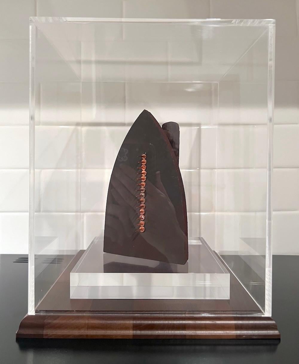 Cadeau - Sculpture Moderno de Man Ray