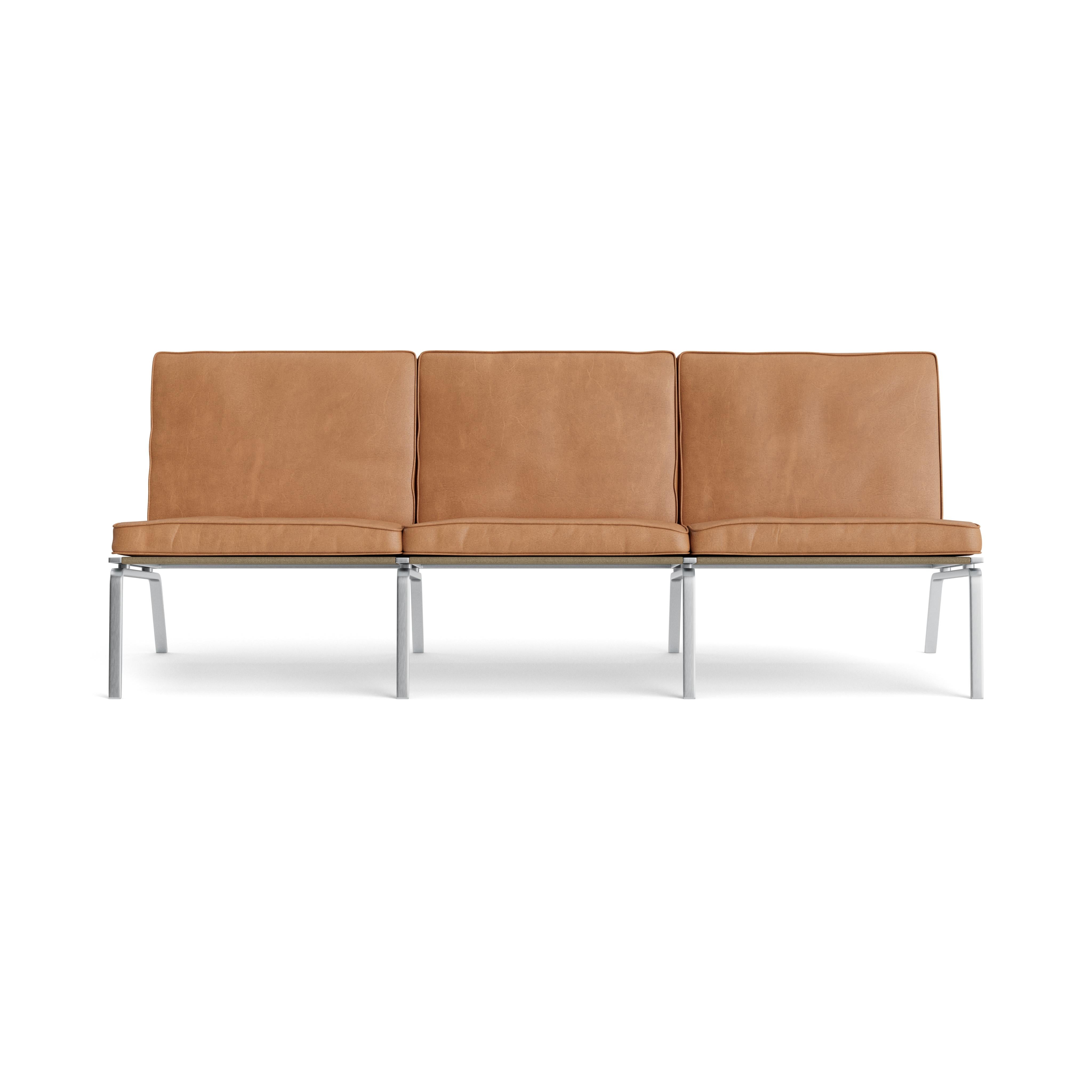 Dreisitzer-Sofa „Man Three Seater“ von NORR11 (Postmoderne) im Angebot