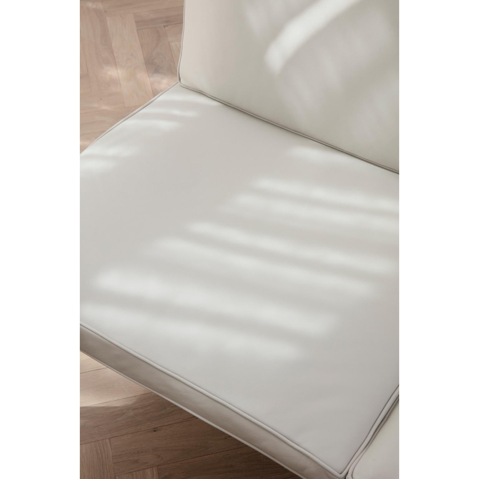 Dreisitzer-Sofa „Man Three Seater“ von NORR11 im Zustand „Neu“ im Angebot in Geneve, CH