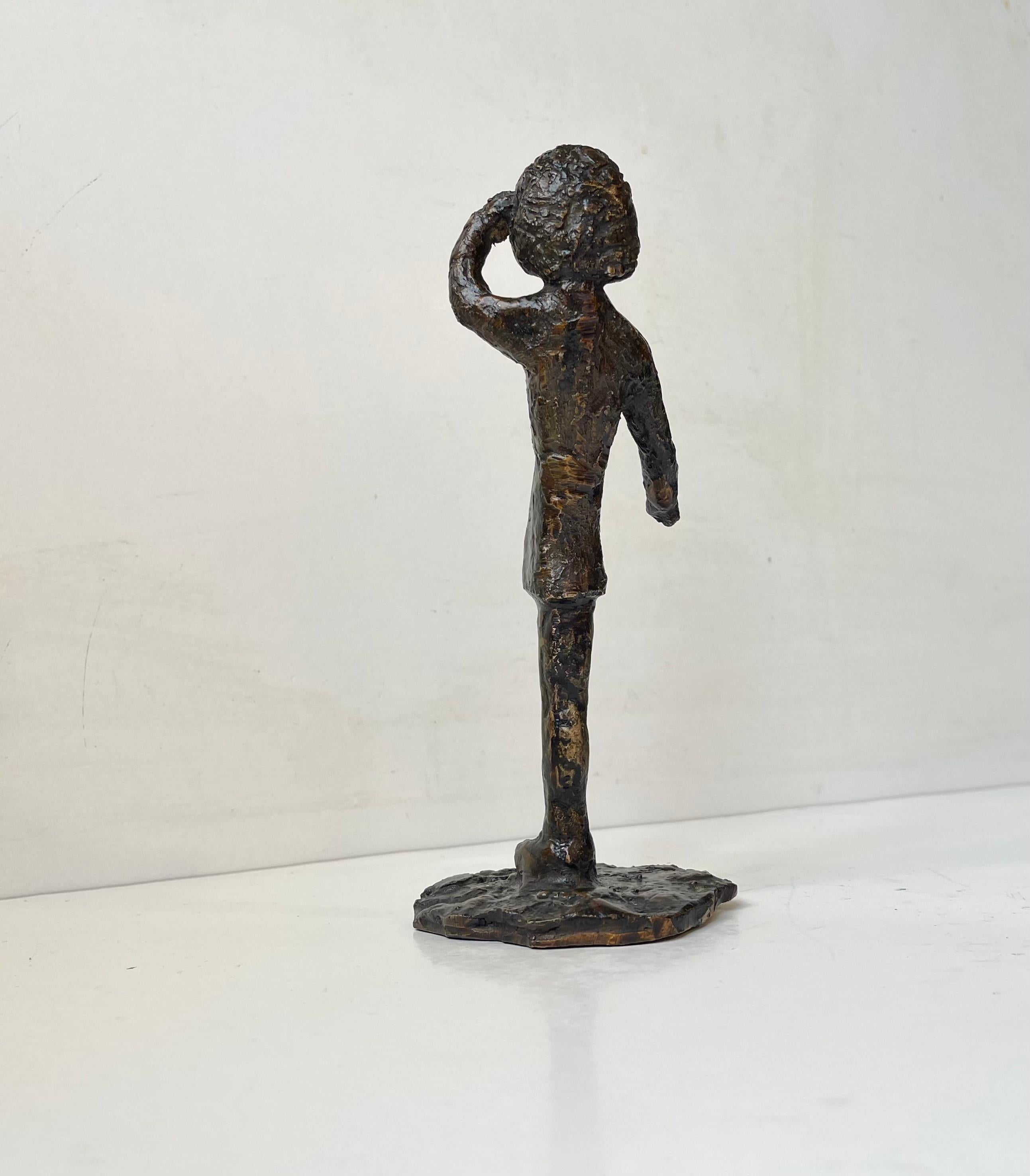 Scandinave Man with Boner - Sculpture d'art brutaliste scandinave en bronze en vente