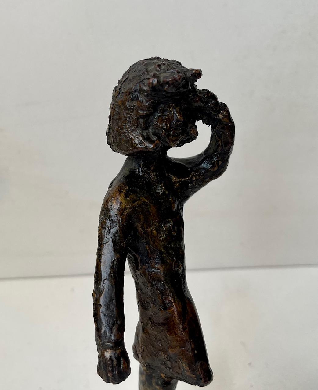 Man with Boner - Sculpture d'art brutaliste scandinave en bronze en vente 1