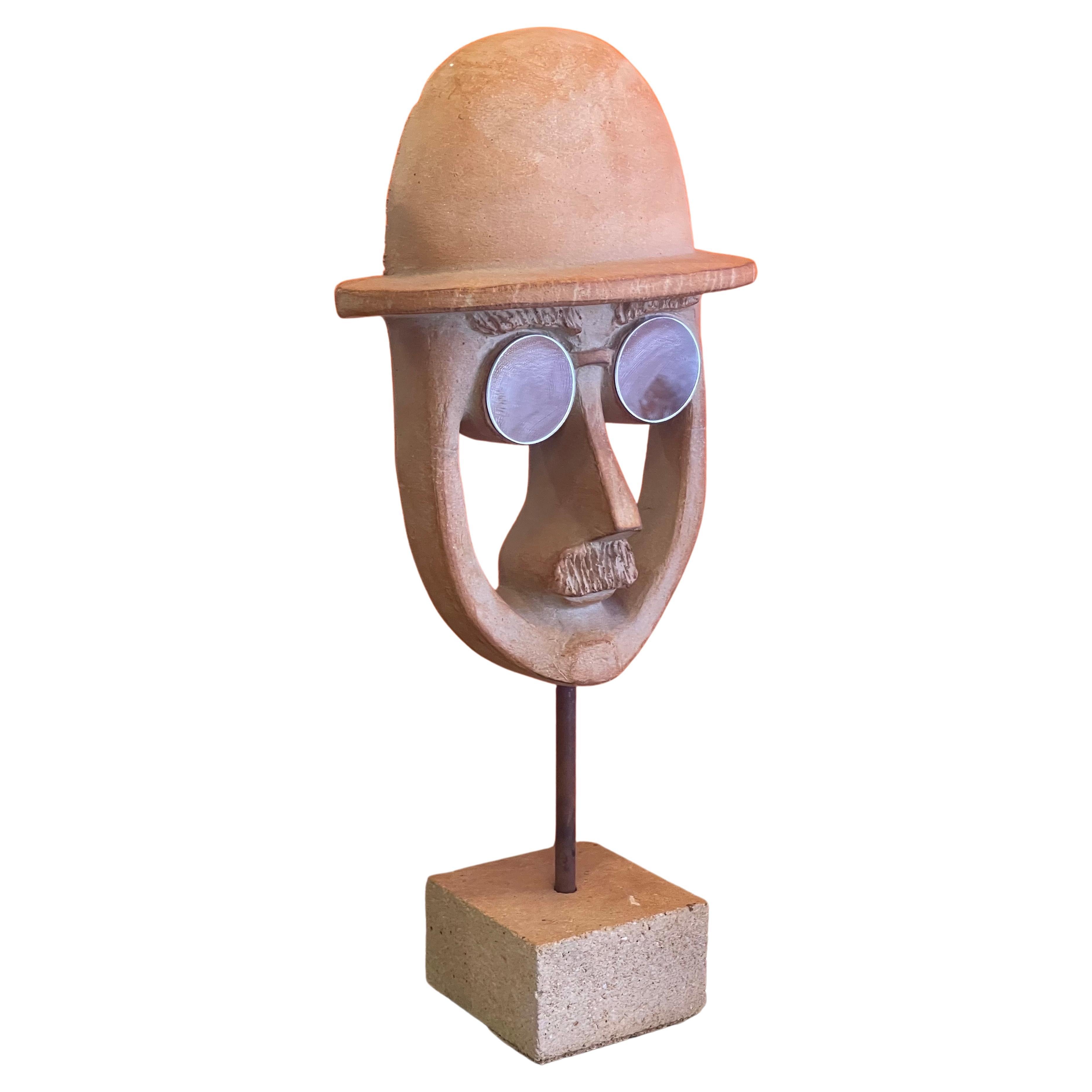 „Man with Bowler Hat“ Steingut-Skulptur von David Gil für Bennington Pottery im Angebot
