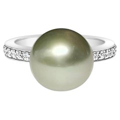 Used MANA Tahitian pearl and diamond ring 