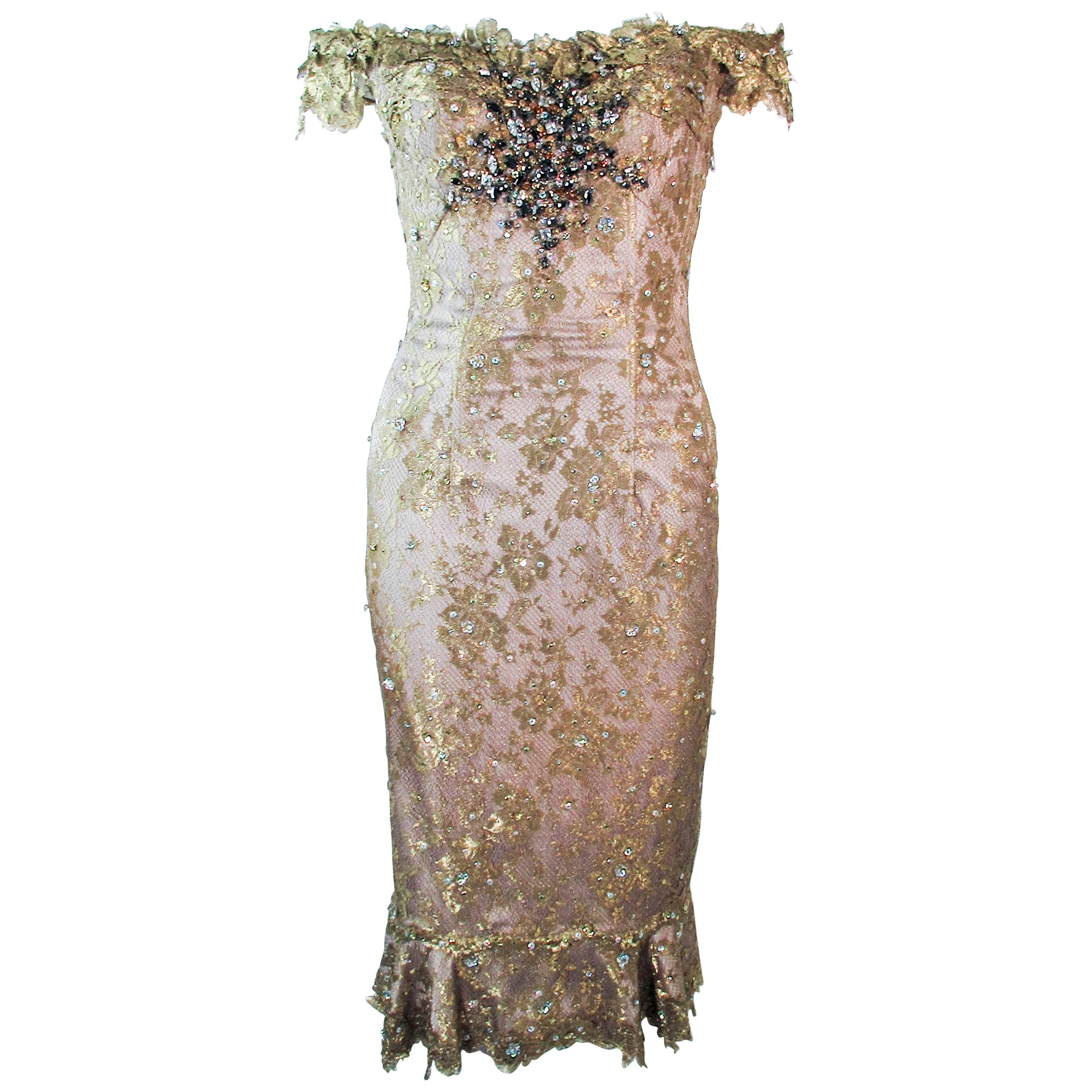 MANDALAY Goldfarbenes Cocktailkleid mit Pailletten und Perlen aus Spitze Größe 4 im Angebot