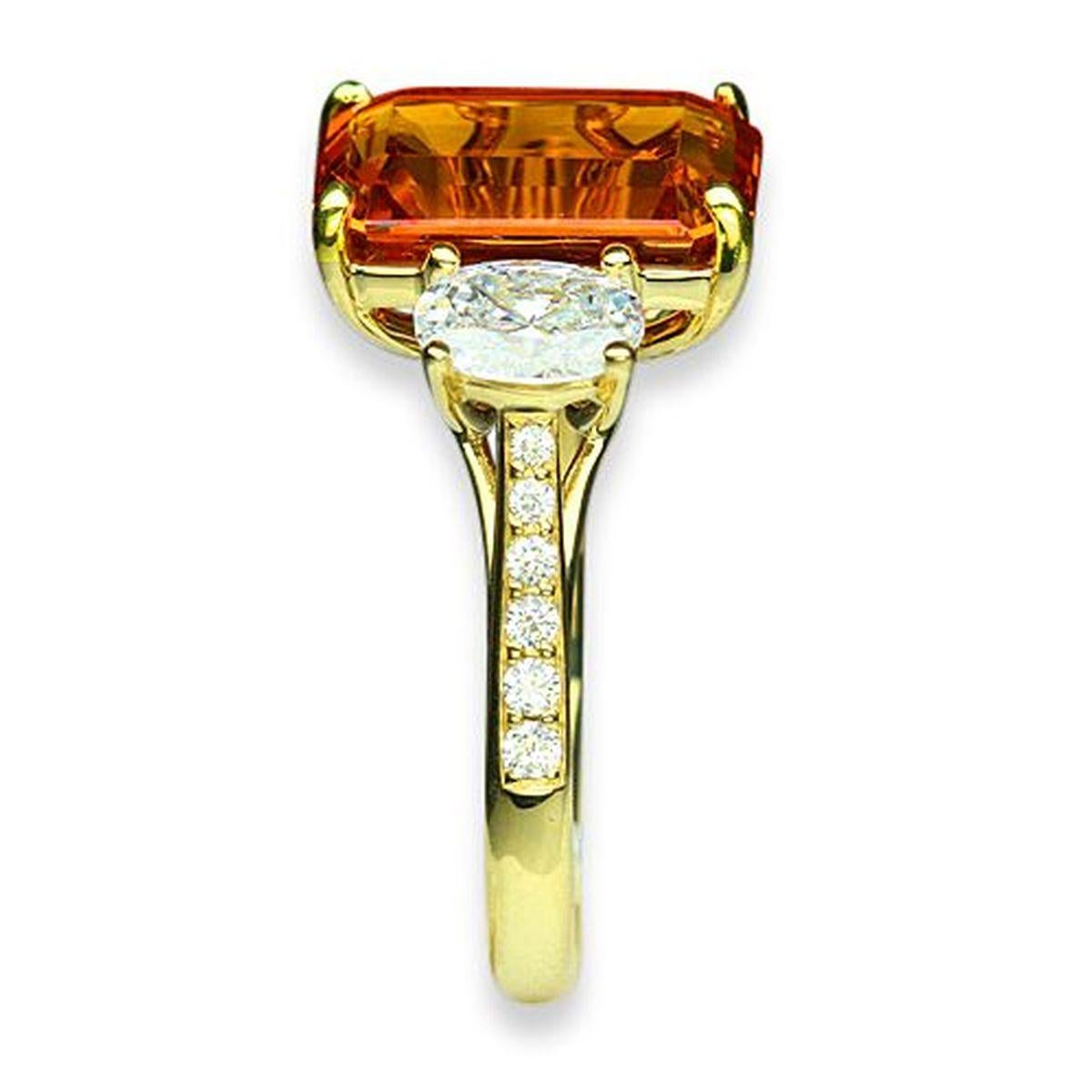 Taille mixte Bague en or à 3 pierres, grenat mandarin et diamant - Bijouterie fine de luxe en vente
